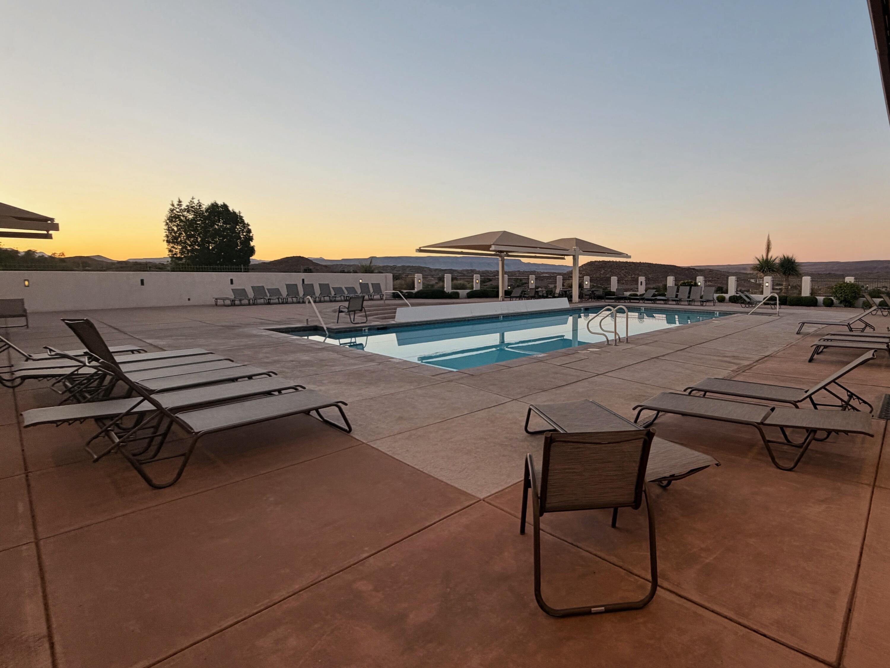 FOURTEEN FAIRWAY - Residential