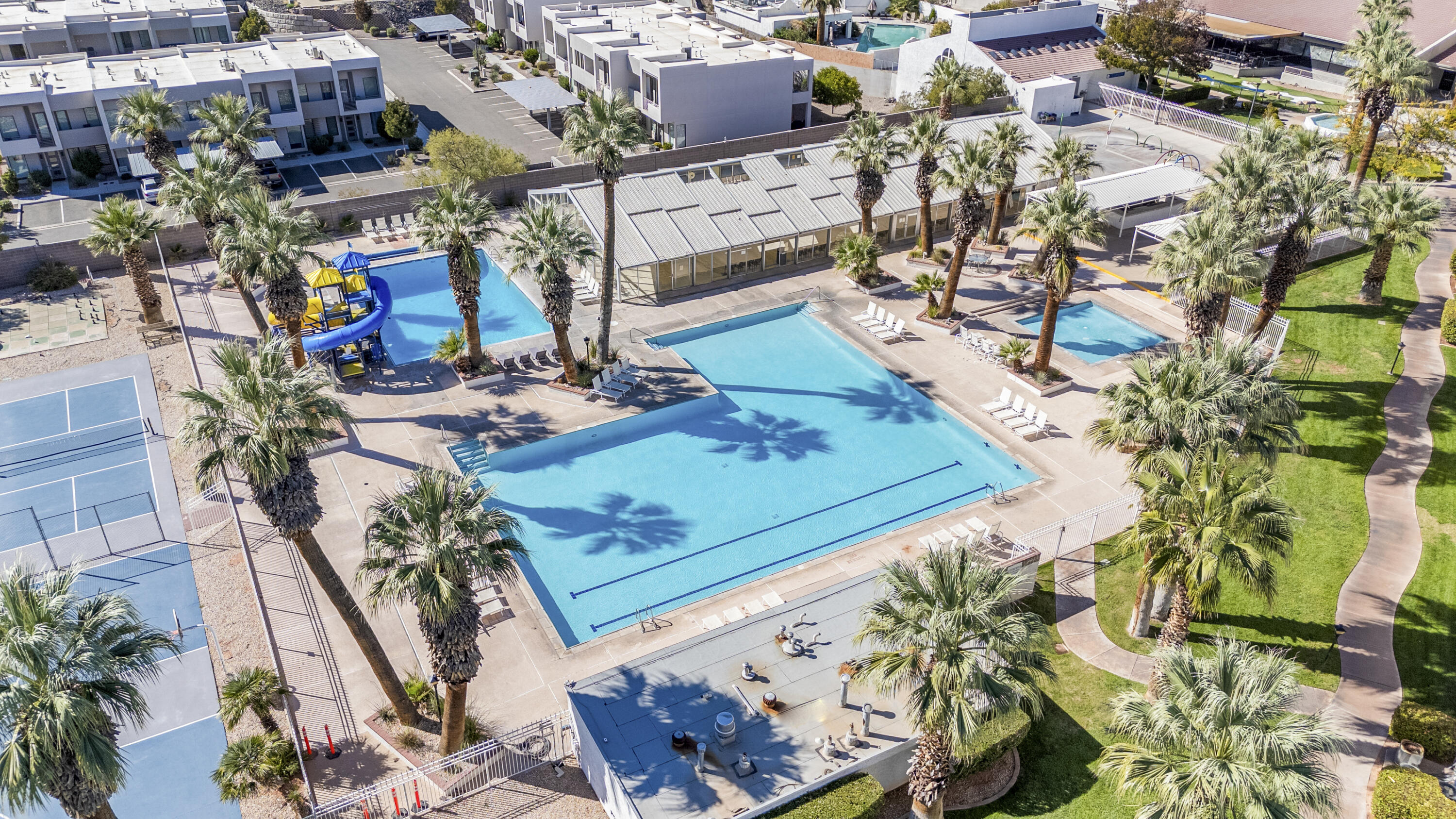 LAS PALMAS RESORT CONDOS - Residential
