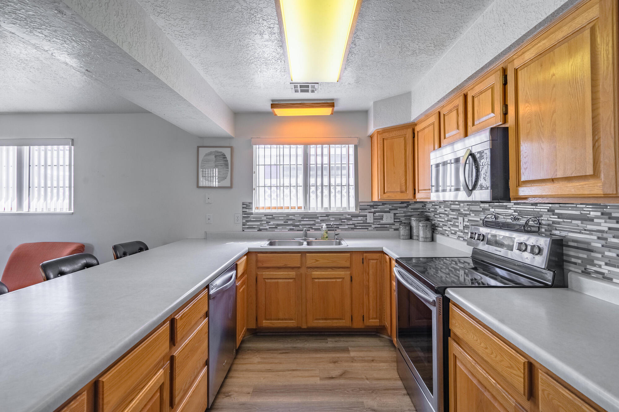 QUAIL LAKE ESTATES - Residential