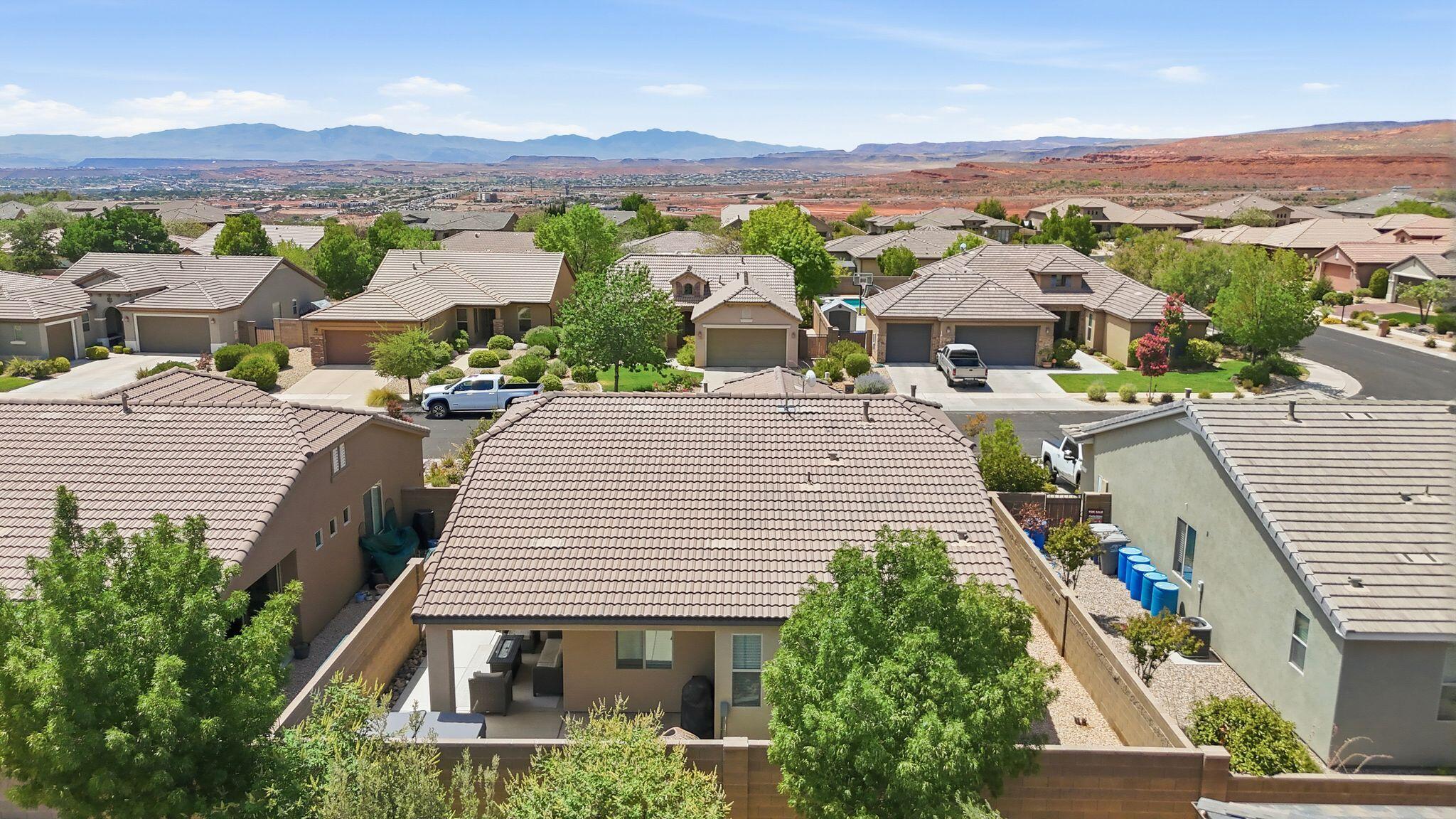 HIGHLAND PARK AT THE CORAL CANYON - Residential