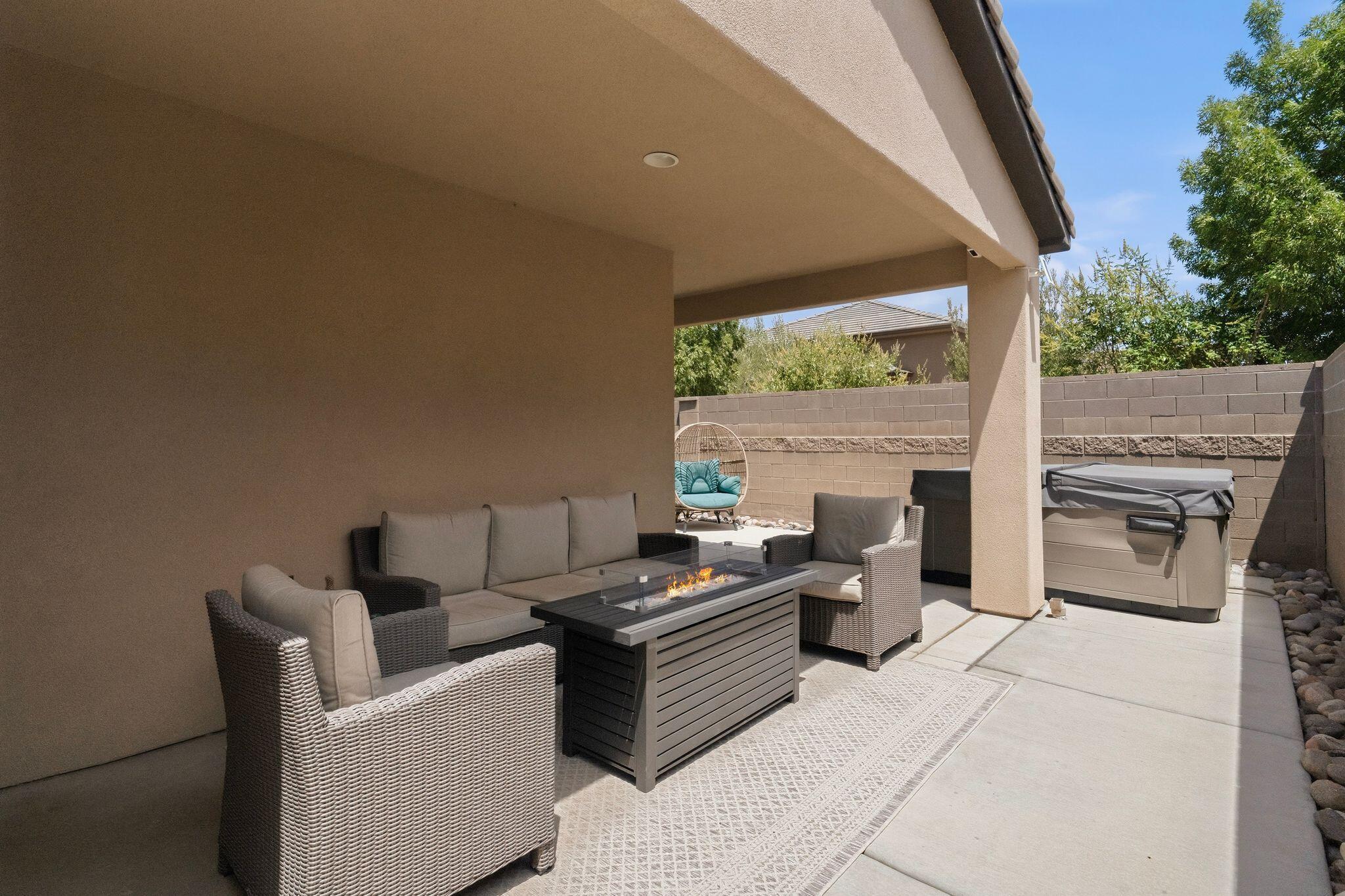HIGHLAND PARK AT THE CORAL CANYON - Residential