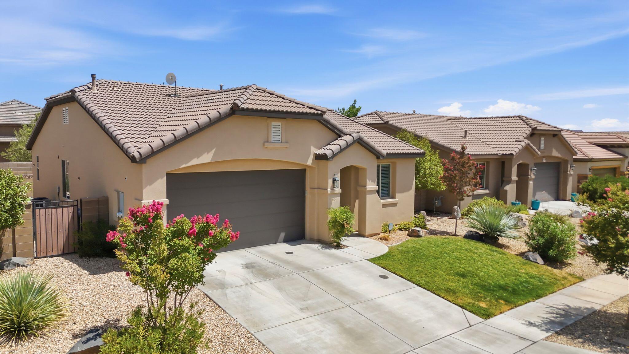 HIGHLAND PARK AT THE CORAL CANYON - Residential