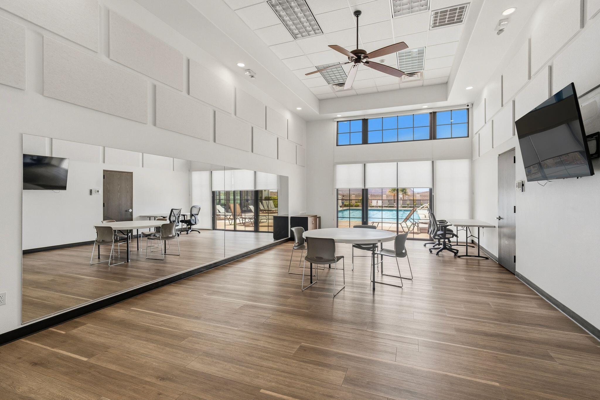 HIGHLAND PARK AT THE CORAL CANYON - Residential