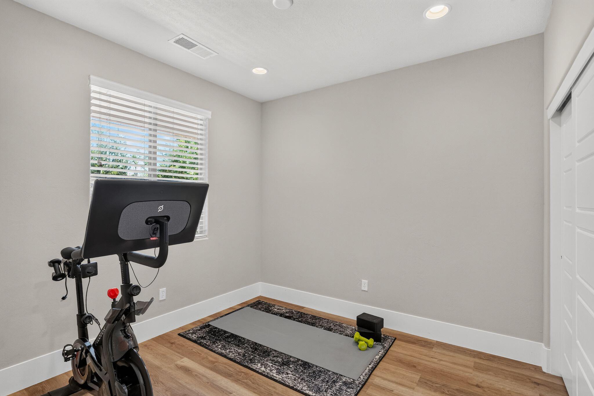 HIGHLAND PARK AT THE CORAL CANYON - Residential