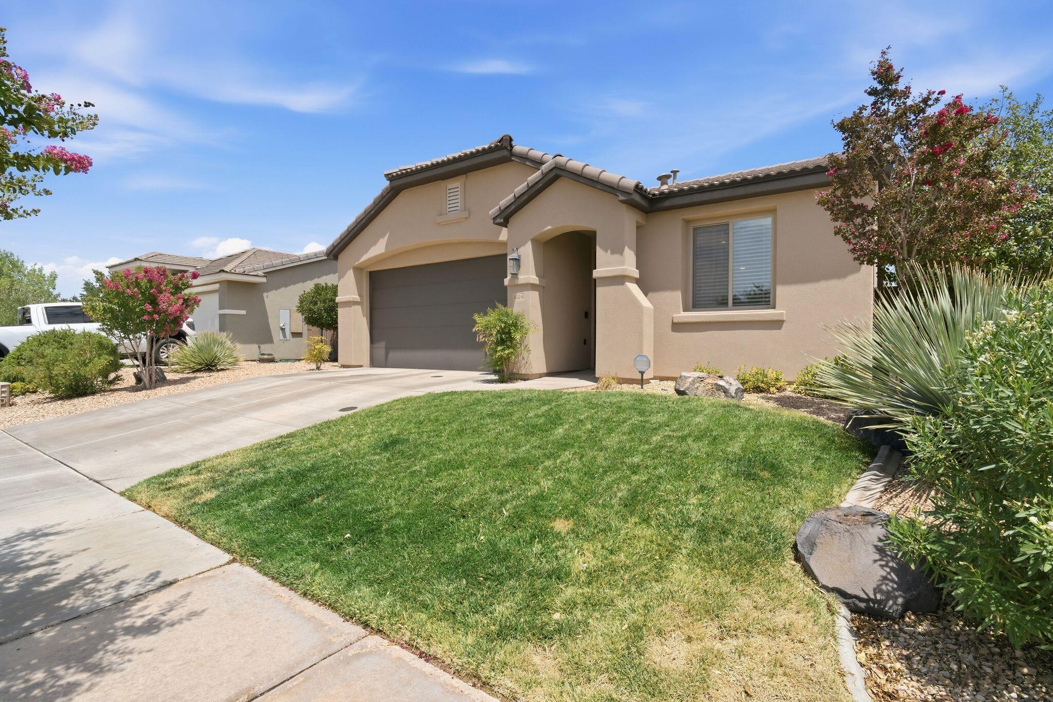 HIGHLAND PARK AT THE CORAL CANYON - Residential