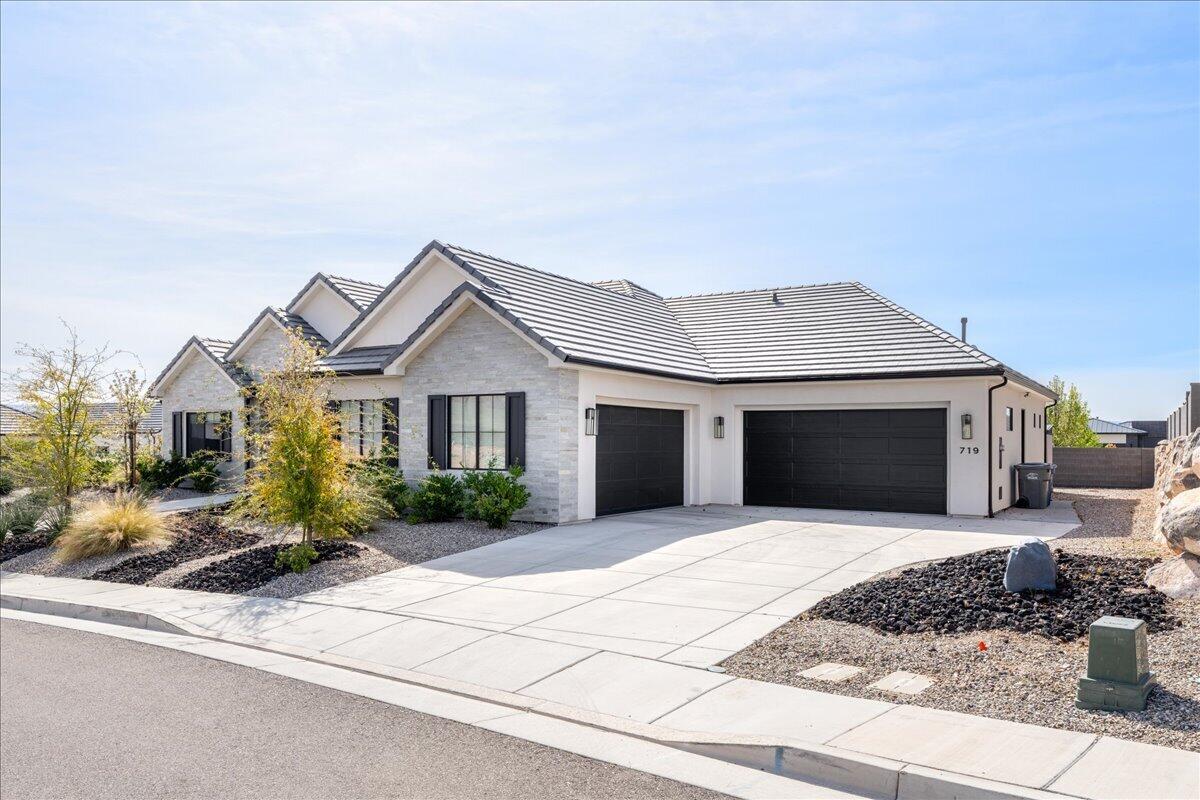 WASHINGTON VISTA - Residential