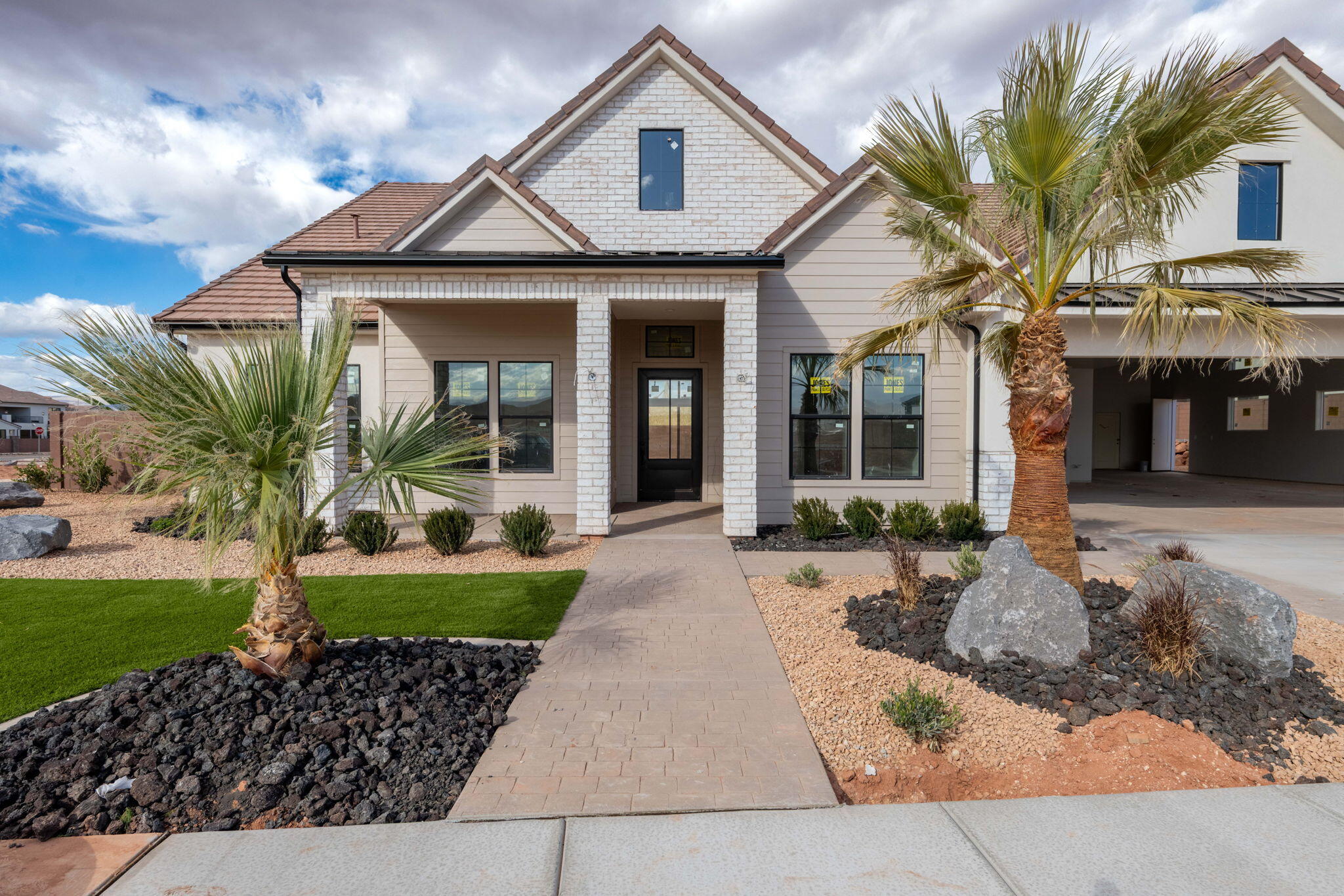 LAKESIDE AT STUCKI FARMS - Residential