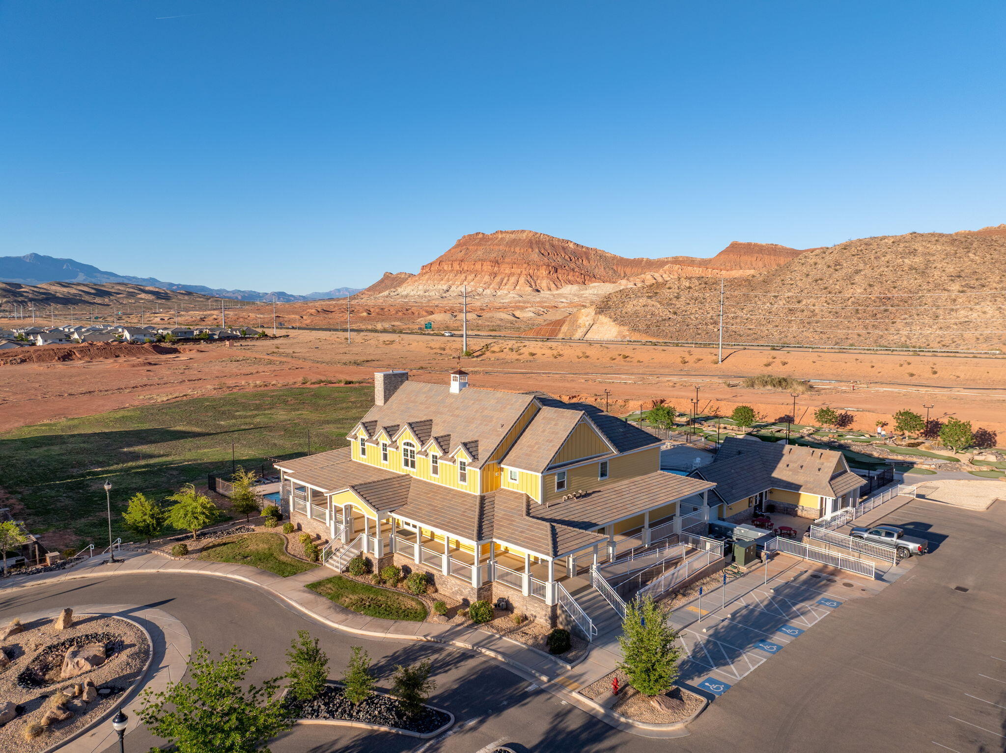 LAKESIDE AT STUCKI FARMS - Residential