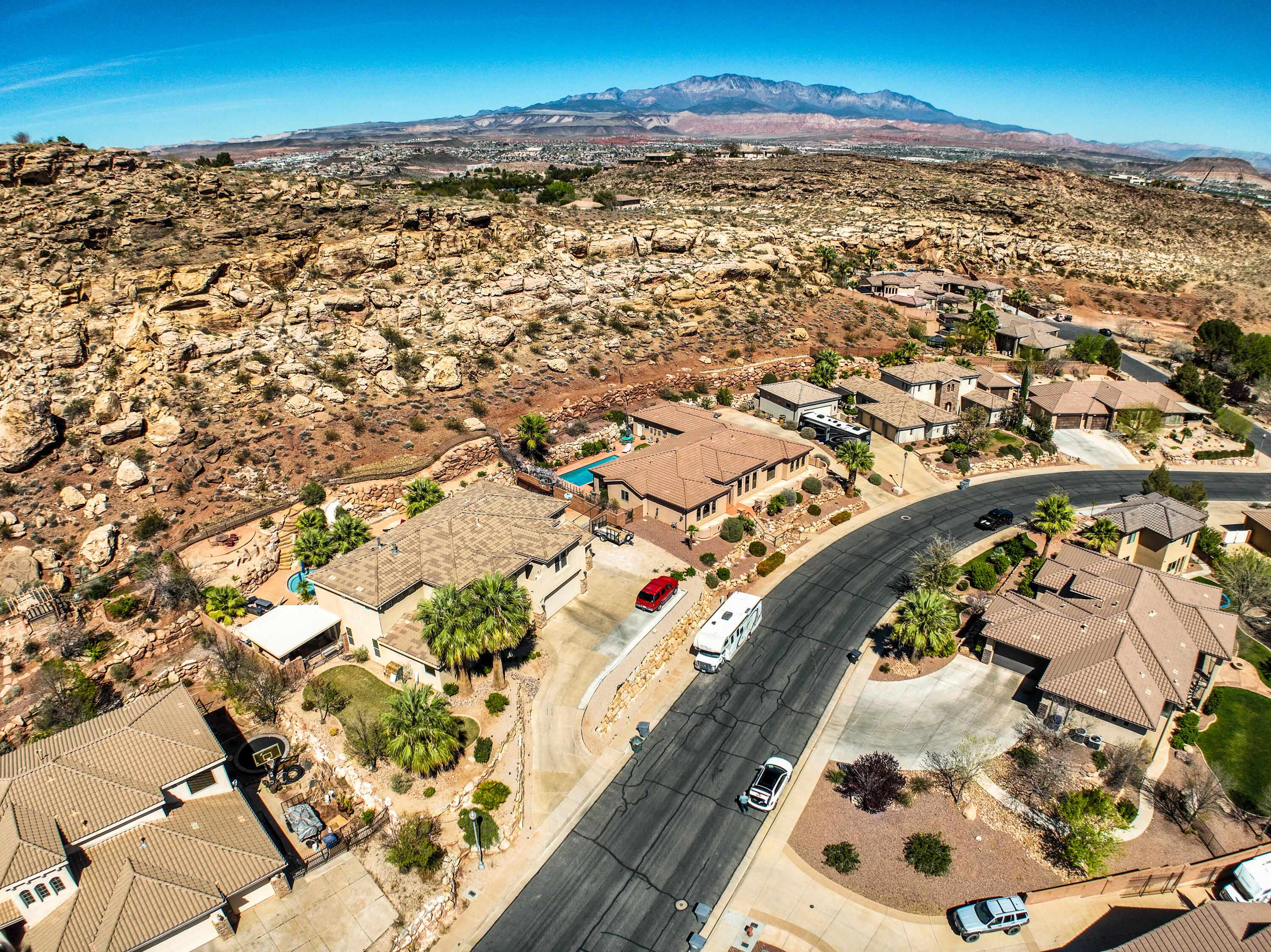 GREYSTONE ESTATES - Residential