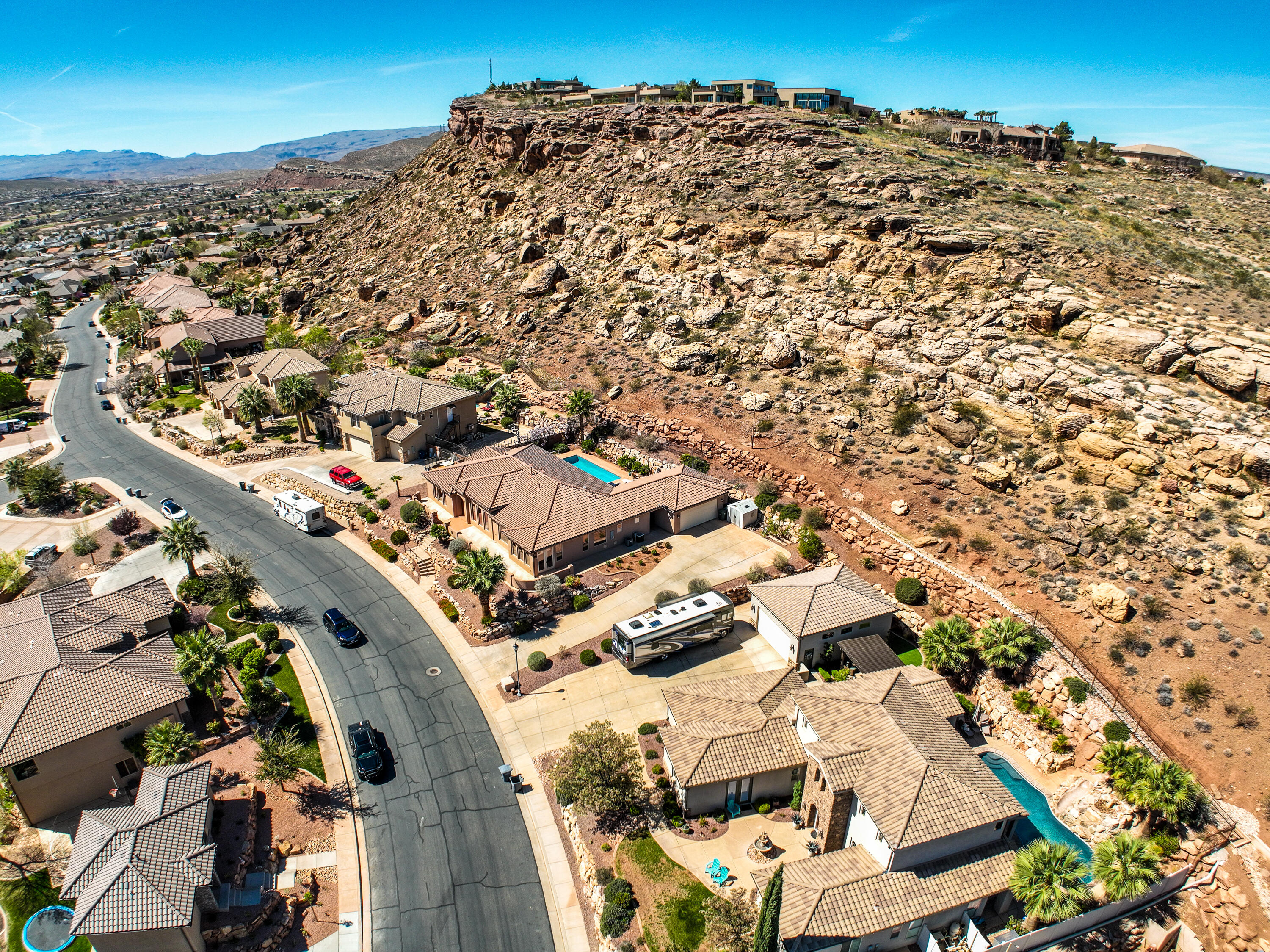 GREYSTONE ESTATES - Residential