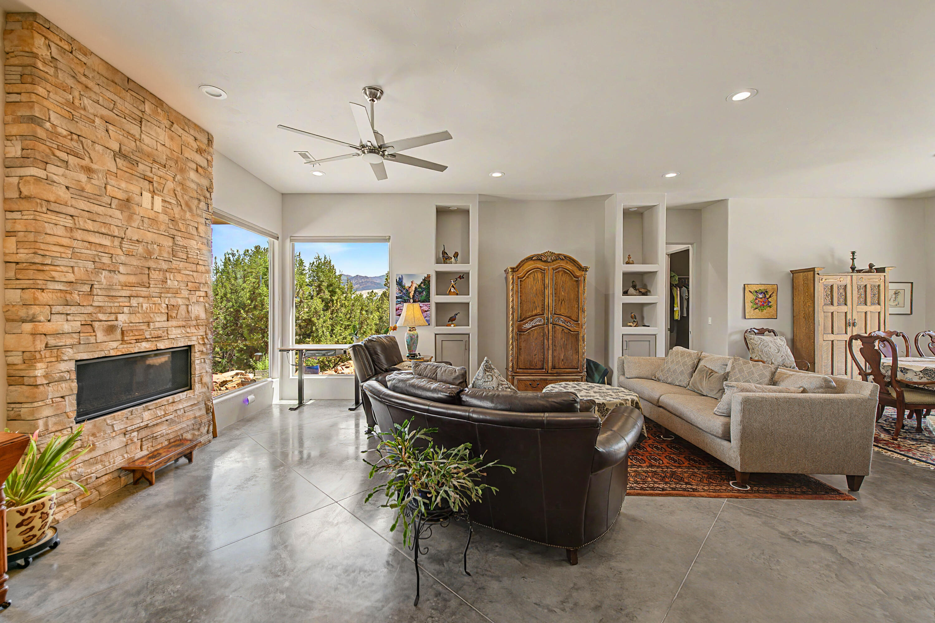 PINION HILLS - Residential