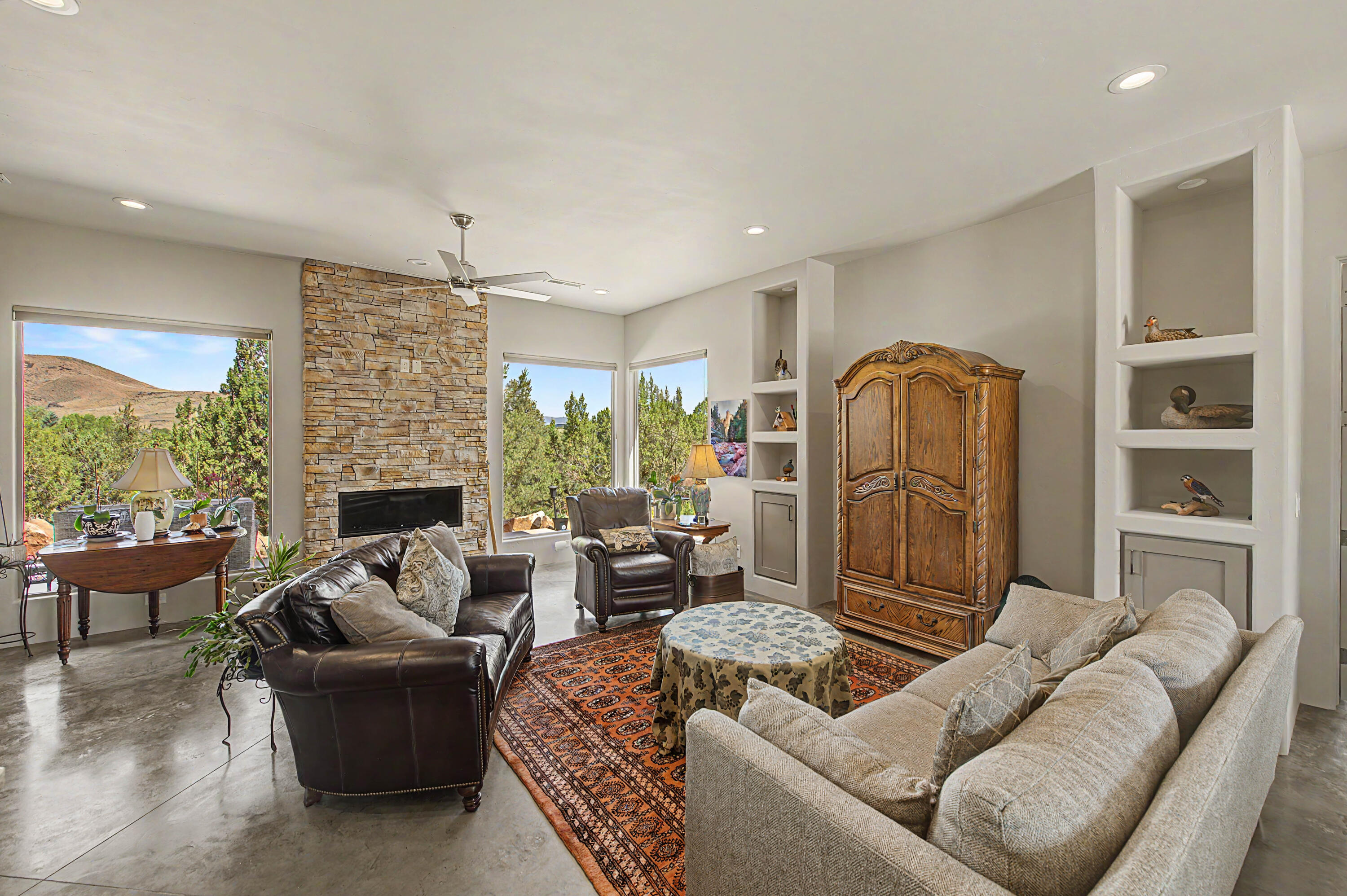 PINION HILLS - Residential