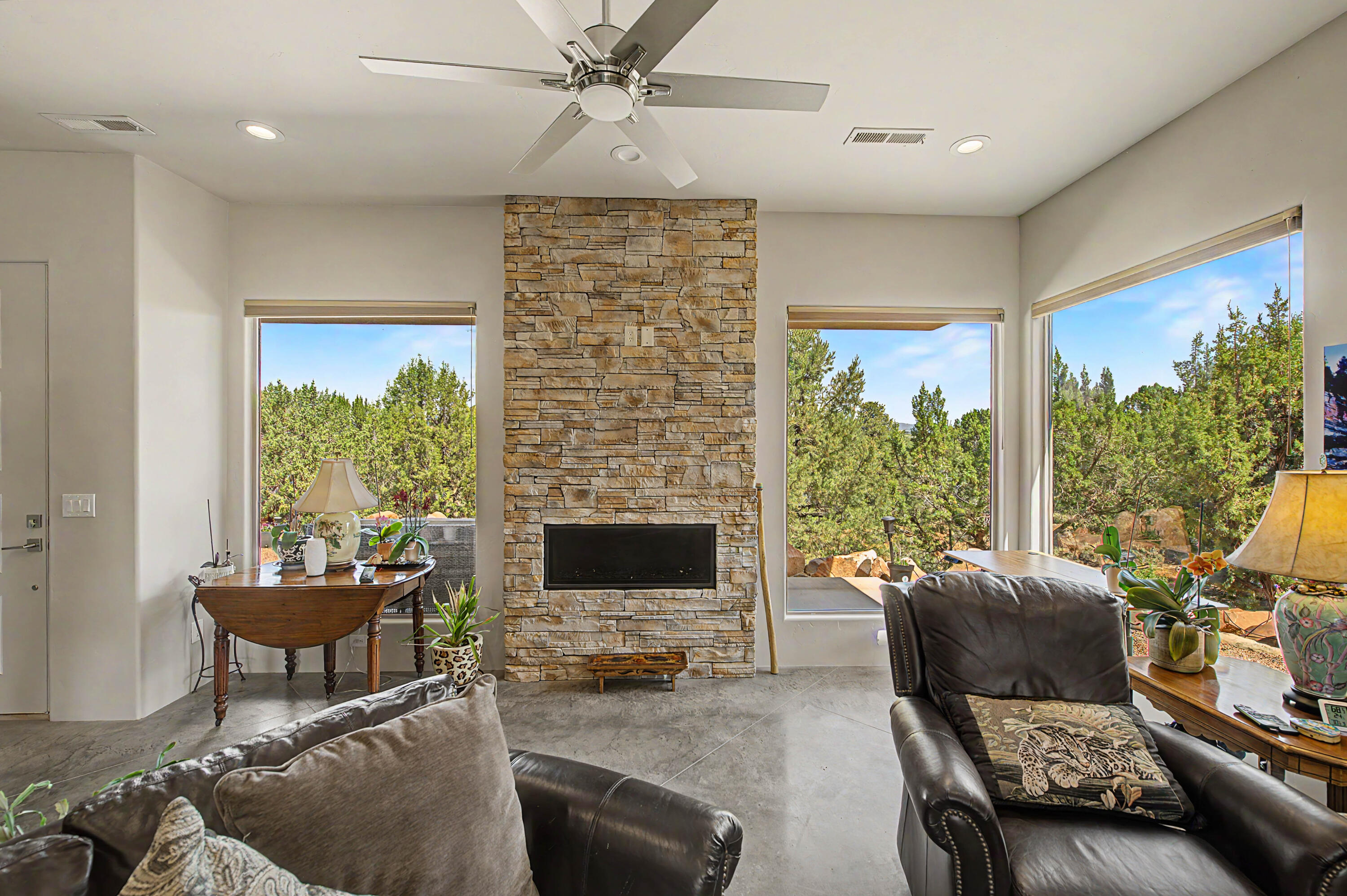 PINION HILLS - Residential