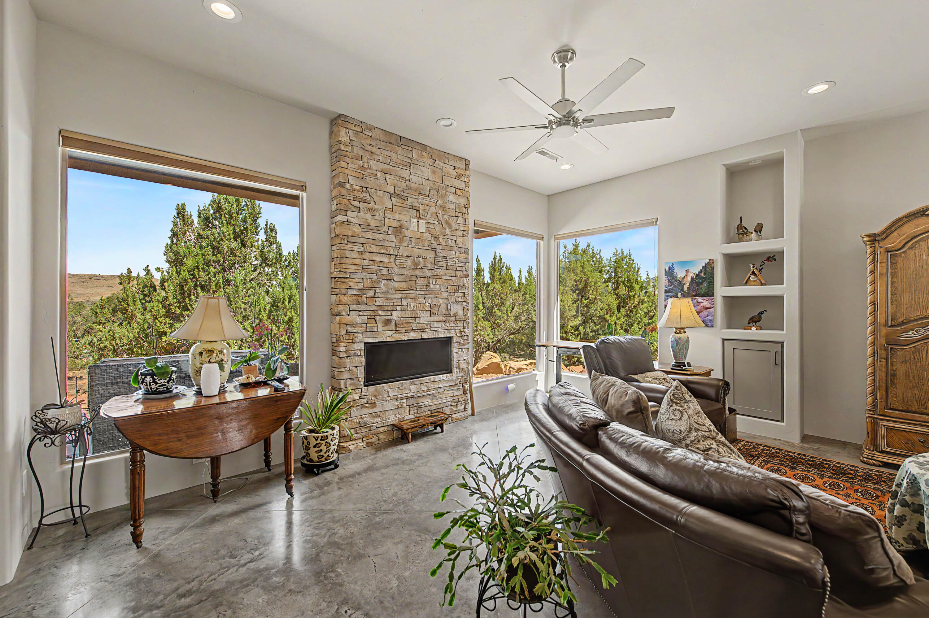 PINION HILLS - Residential