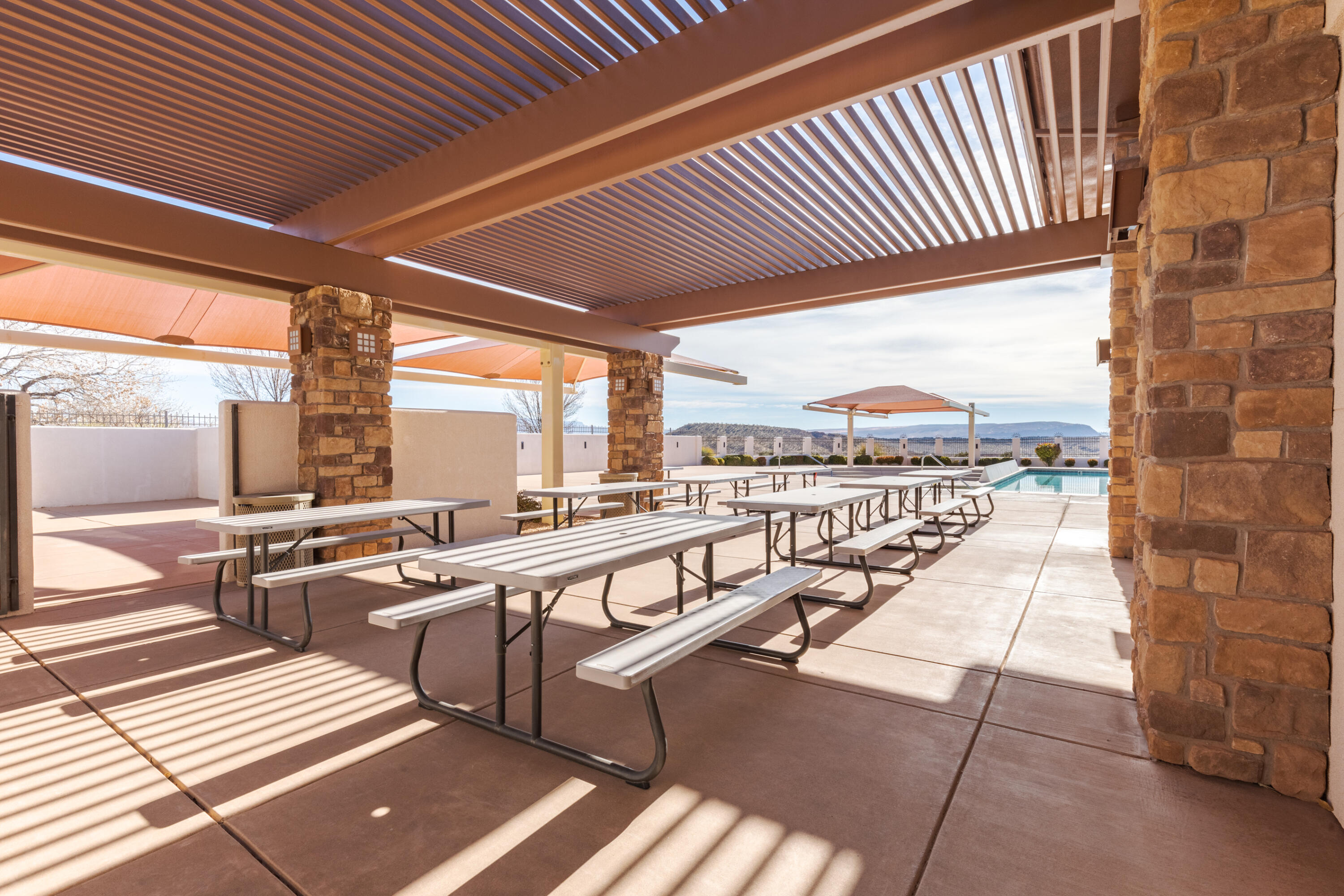 CORAL CANYON - Residential