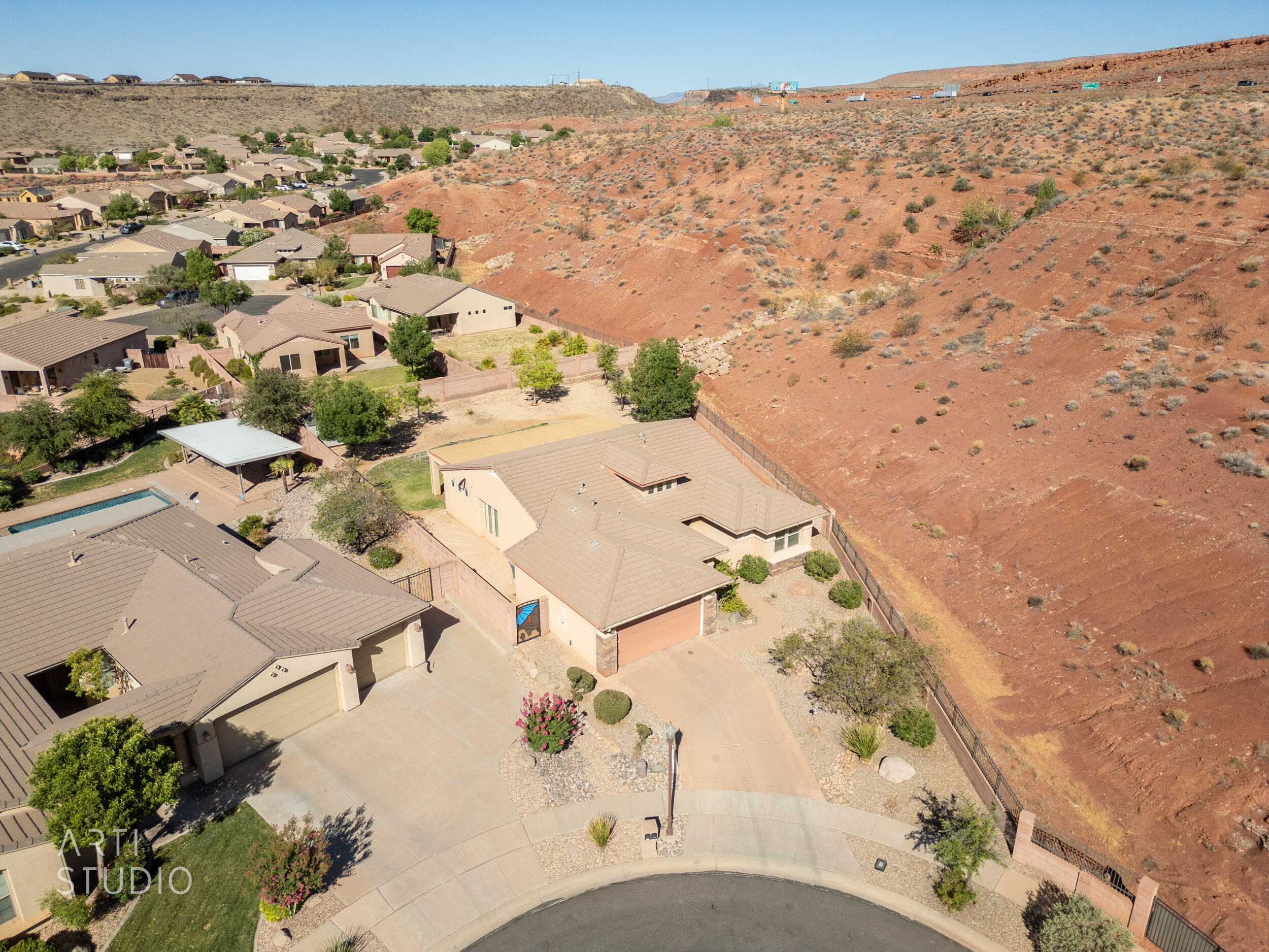 CORAL CANYON - Residential