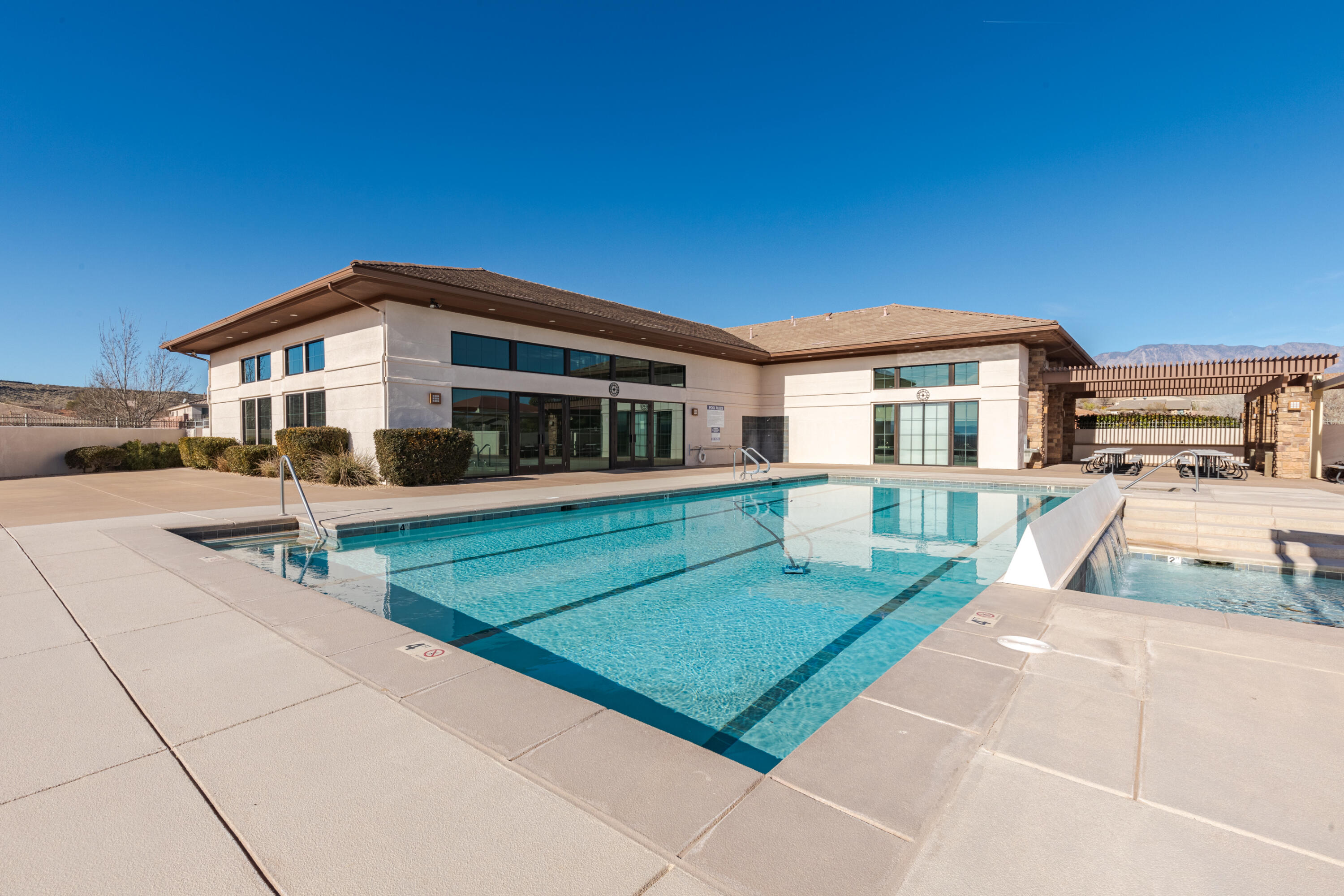 CORAL CANYON - Residential