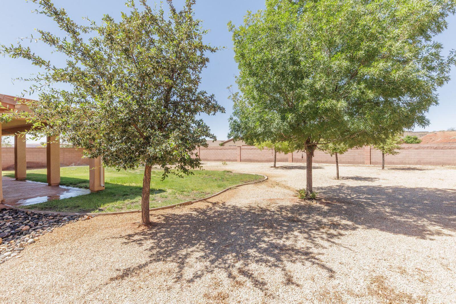 CORAL CANYON - Residential