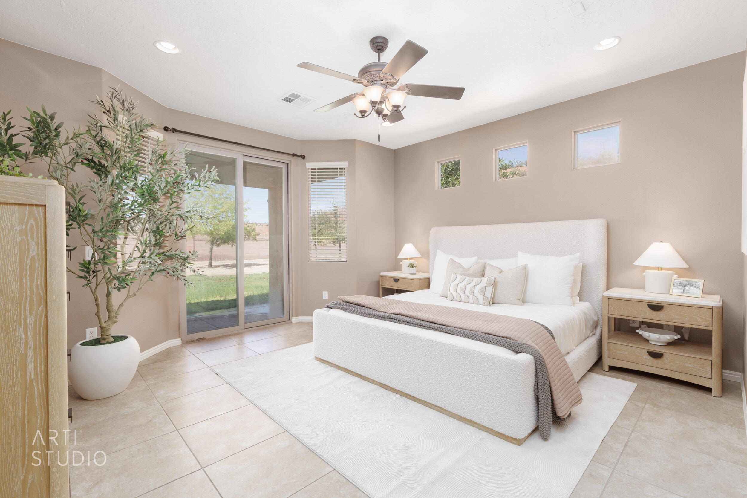 CORAL CANYON - Residential