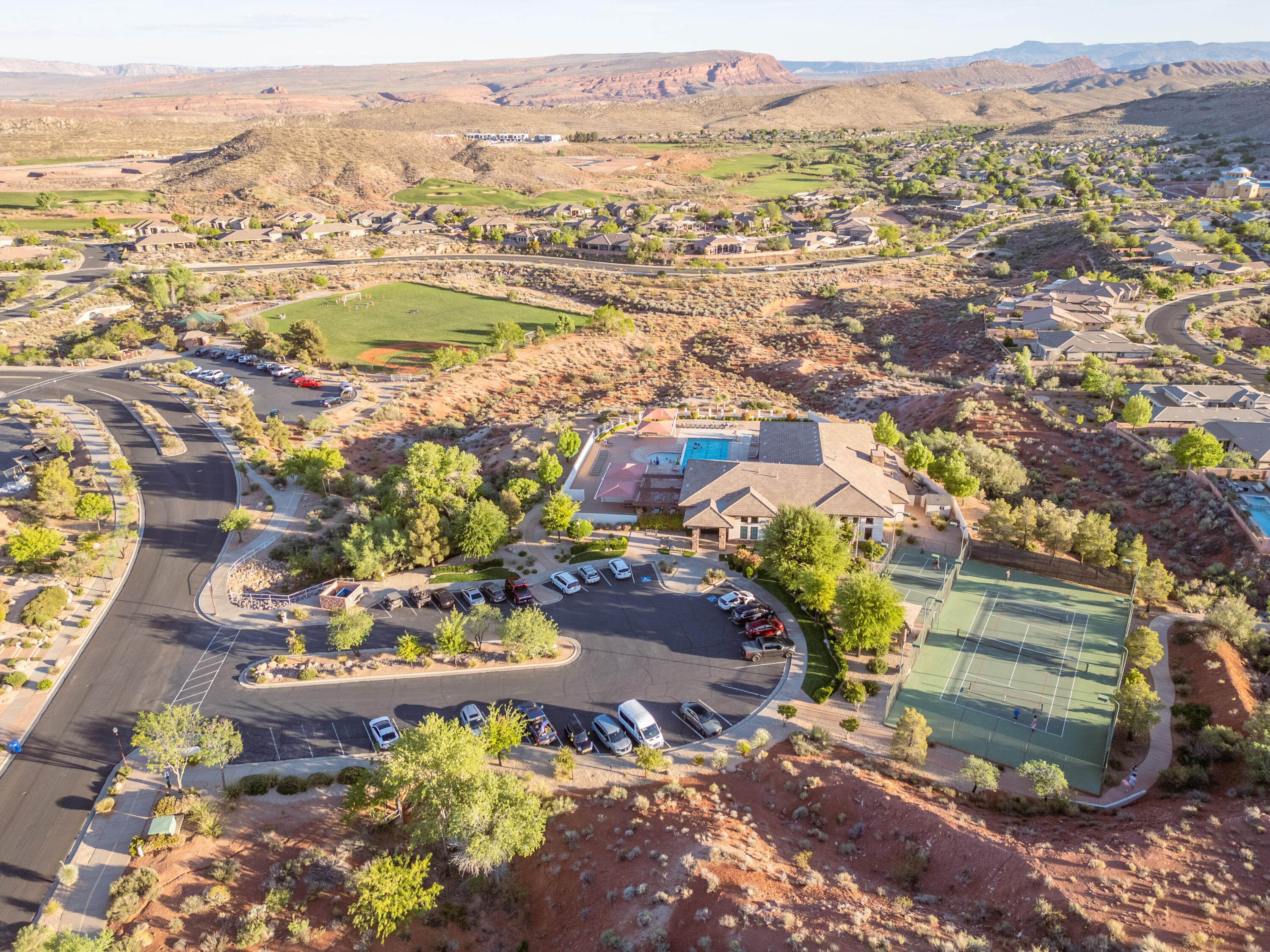 CORAL CANYON - Residential