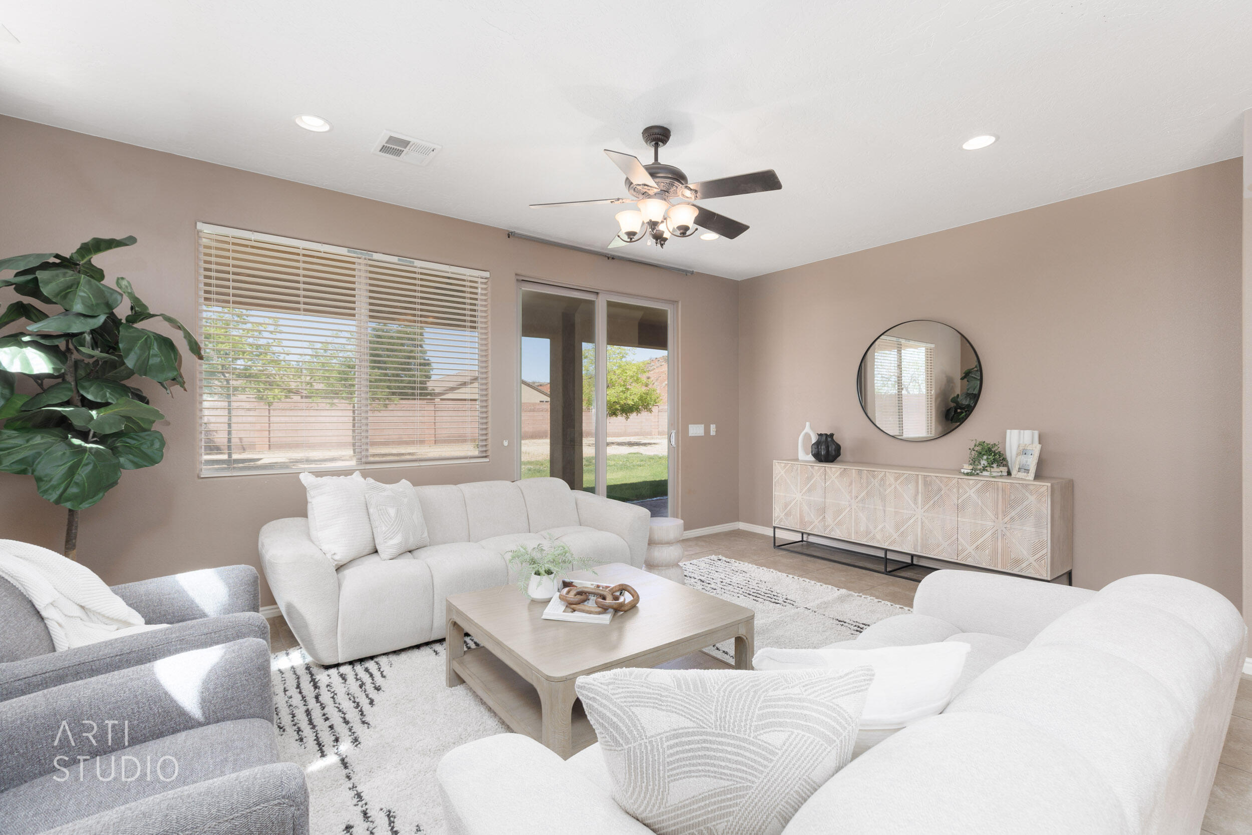 CORAL CANYON - Residential