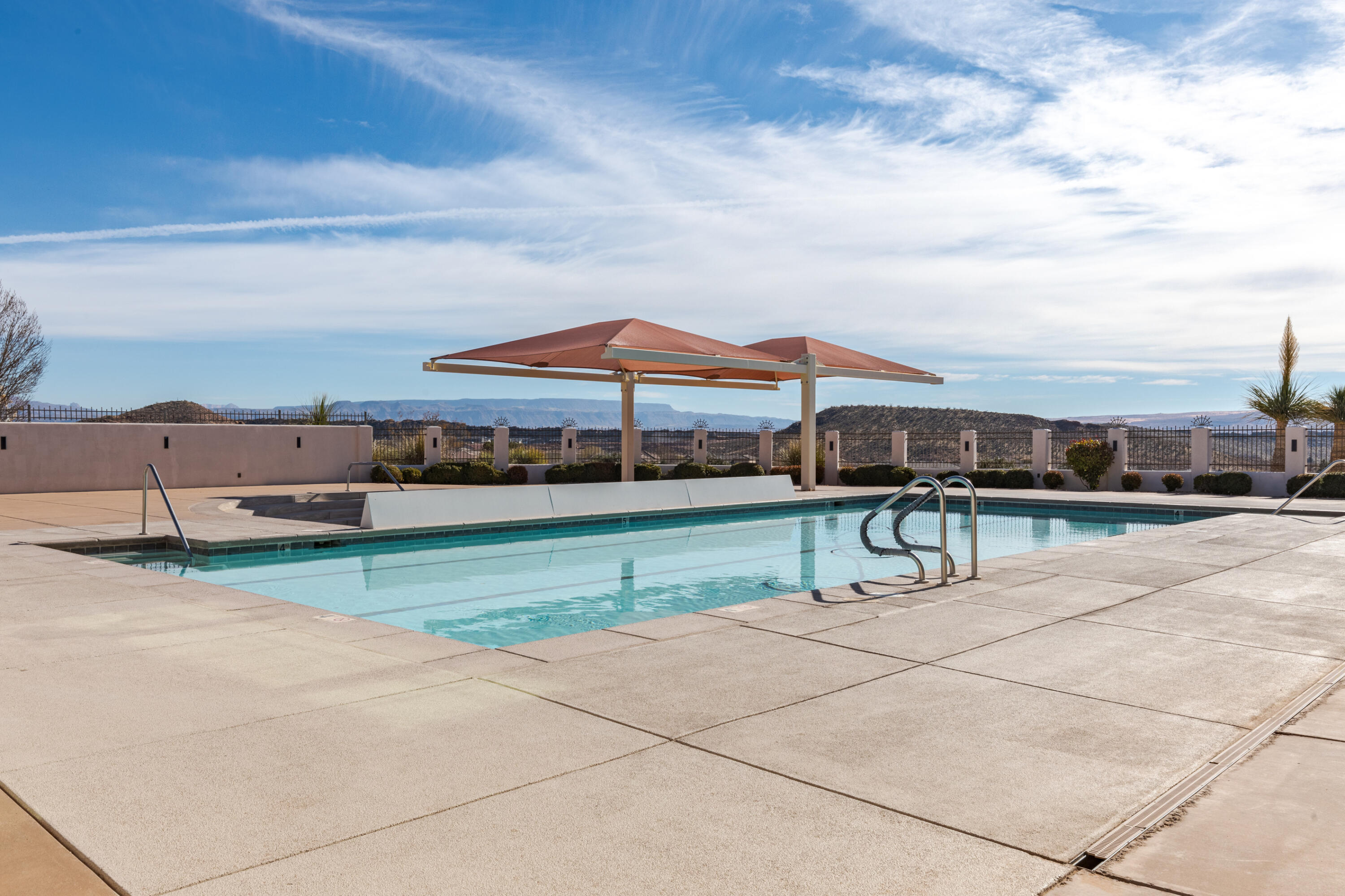 CORAL CANYON - Residential