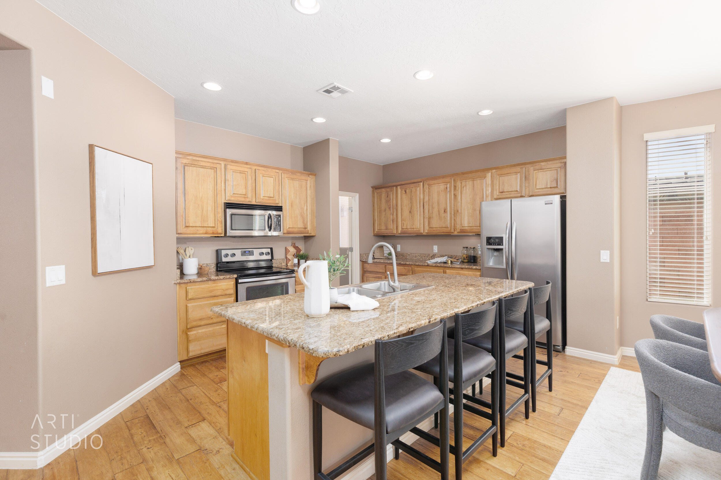 CORAL CANYON - Residential