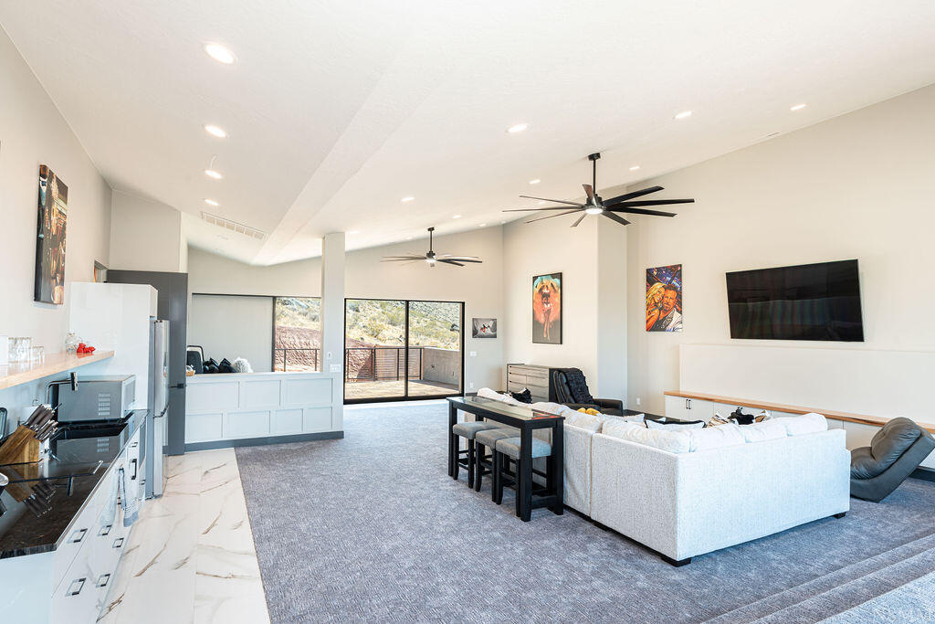 DIXIE SPRINGS - Residential
