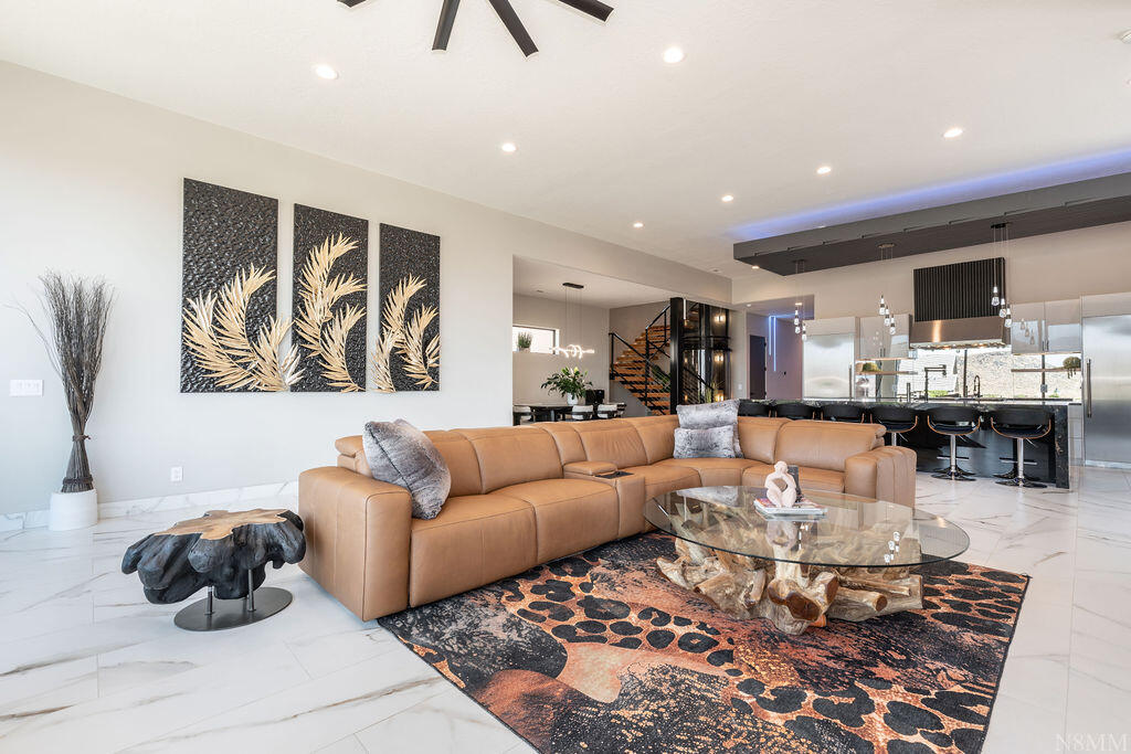 DIXIE SPRINGS - Residential
