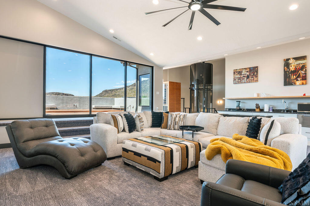 DIXIE SPRINGS - Residential