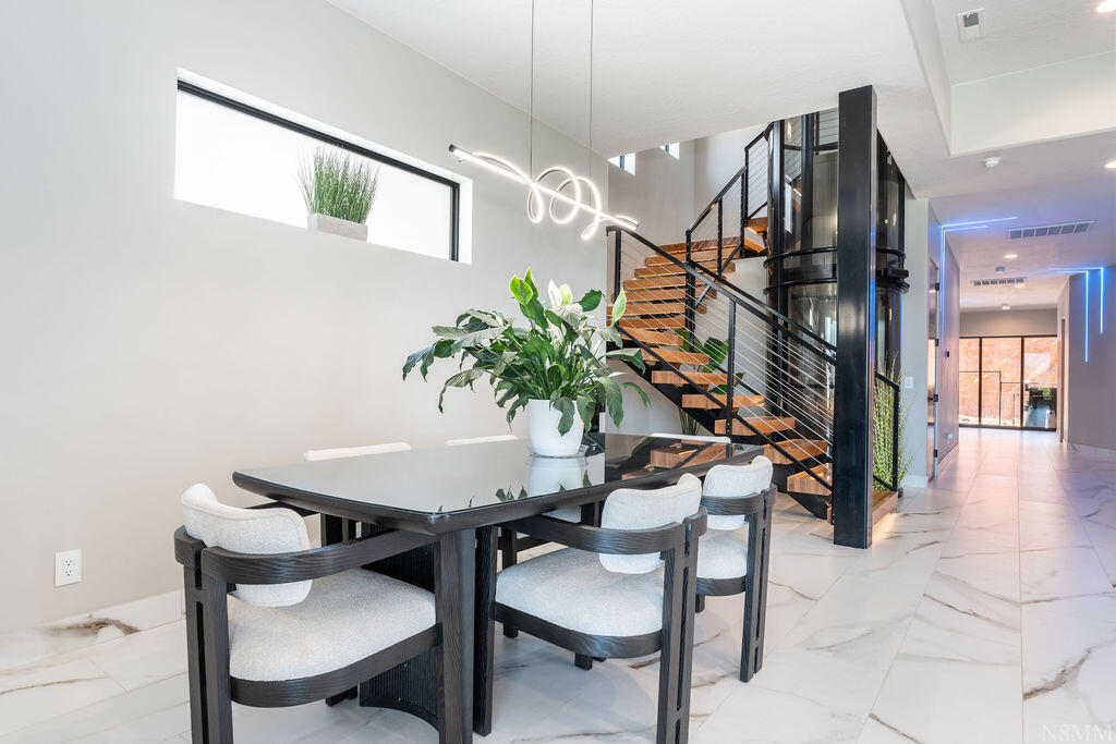 DIXIE SPRINGS - Residential