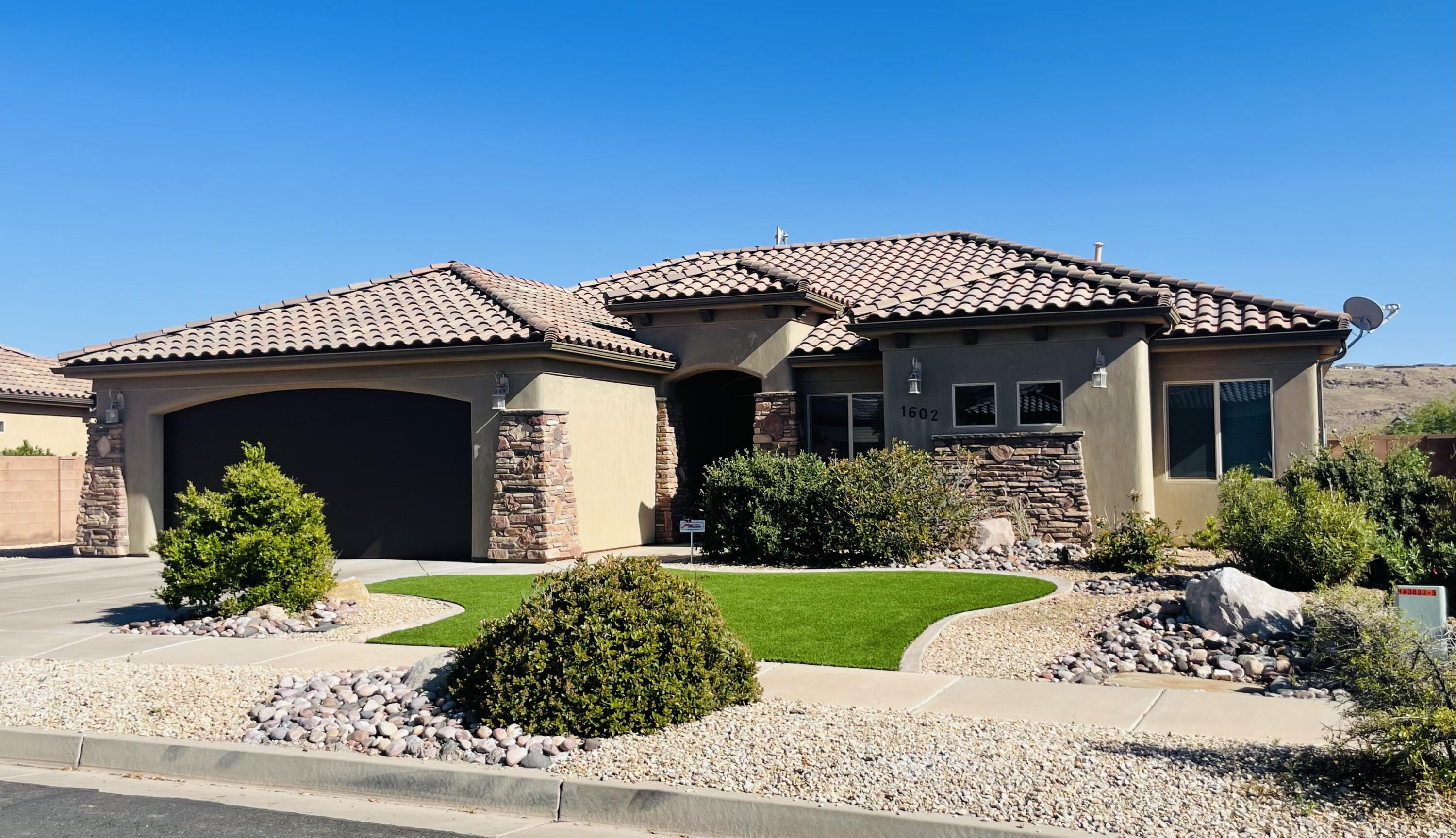 SIENNA HEIGHTS - Residential