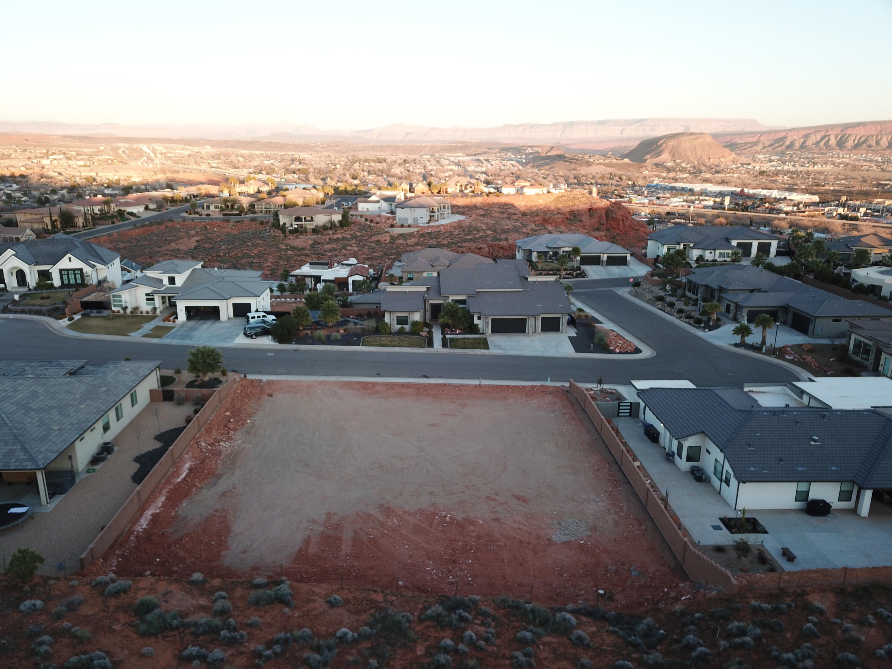EAGLE SUMMIT ESTATES - Land