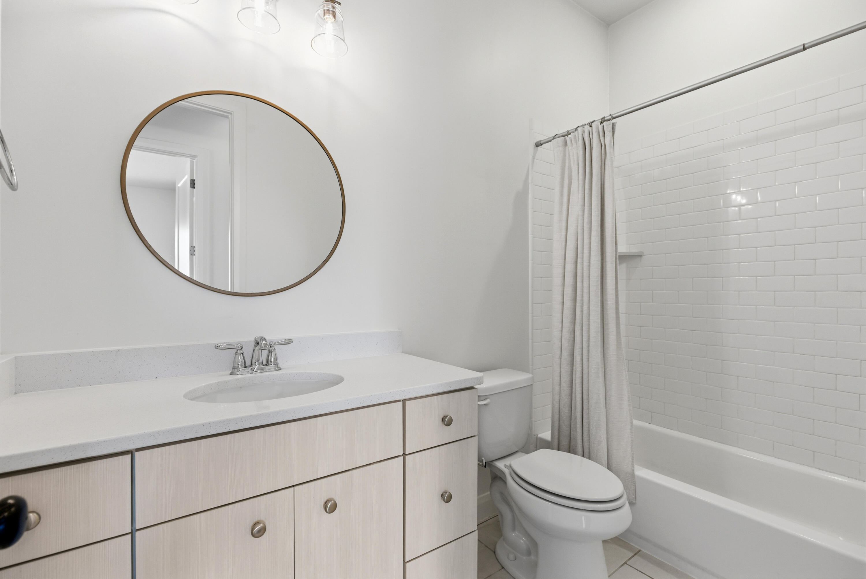 SILVERSTONE AT GREEN SPRINGS - Residential