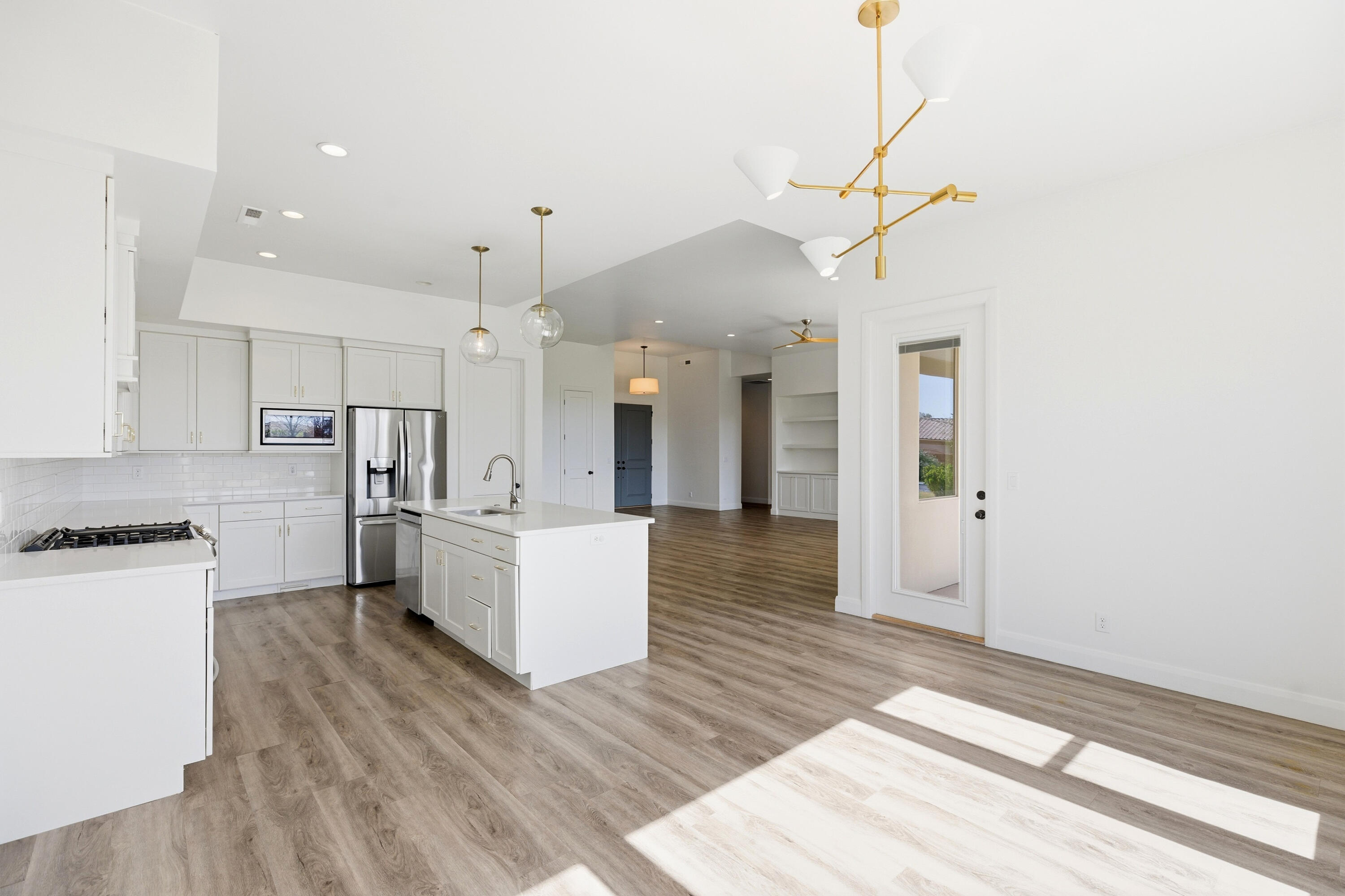SILVERSTONE AT GREEN SPRINGS - Residential