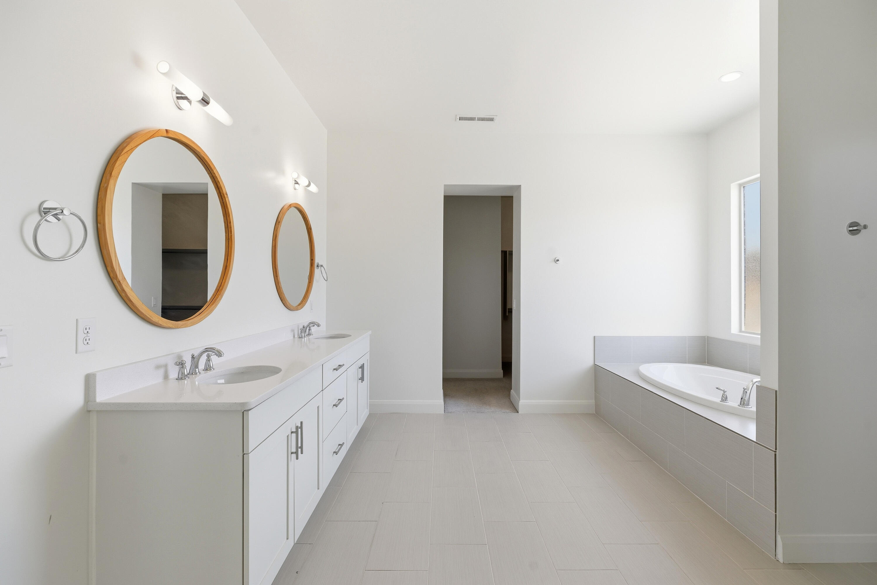 SILVERSTONE AT GREEN SPRINGS - Residential