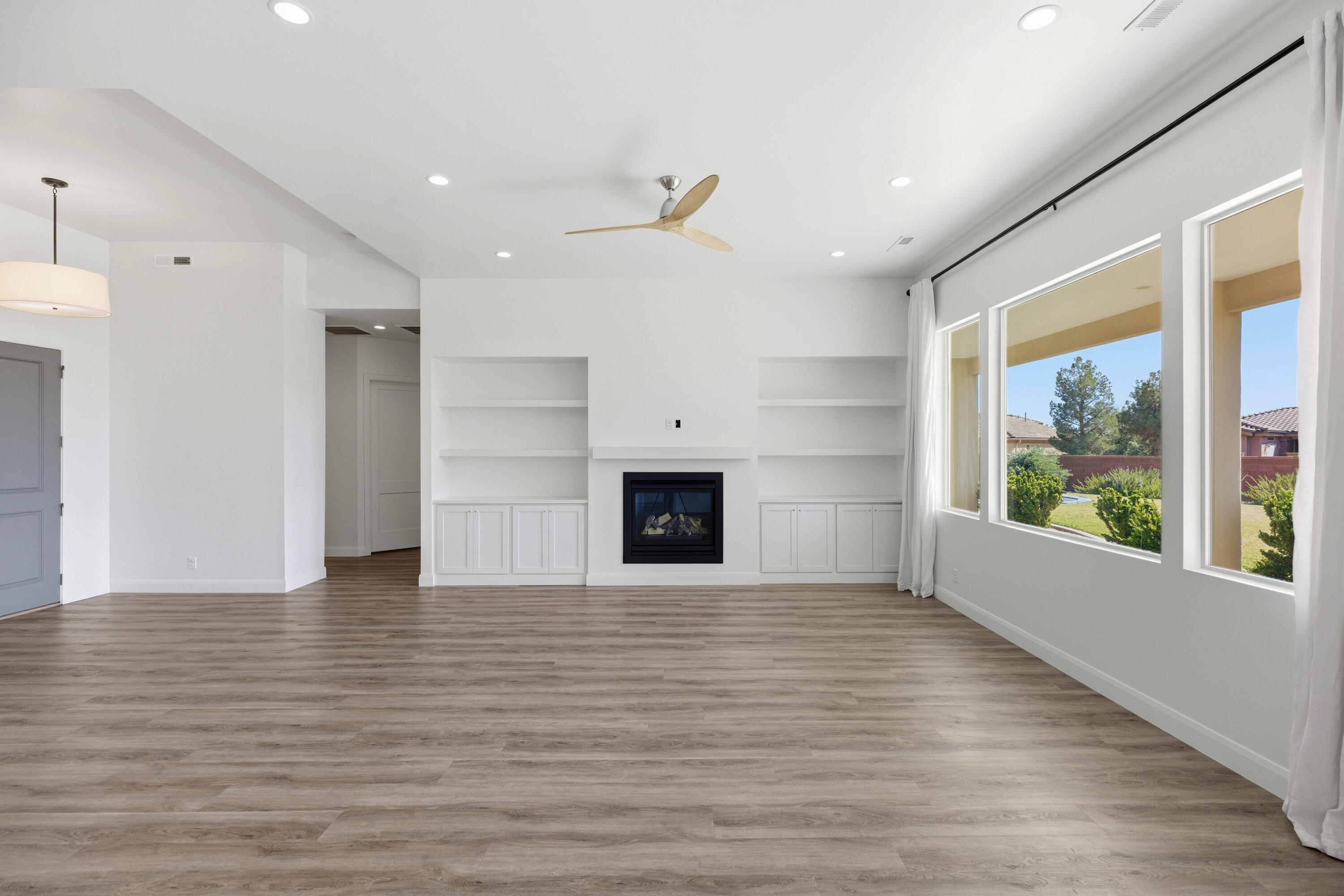 SILVERSTONE AT GREEN SPRINGS - Residential