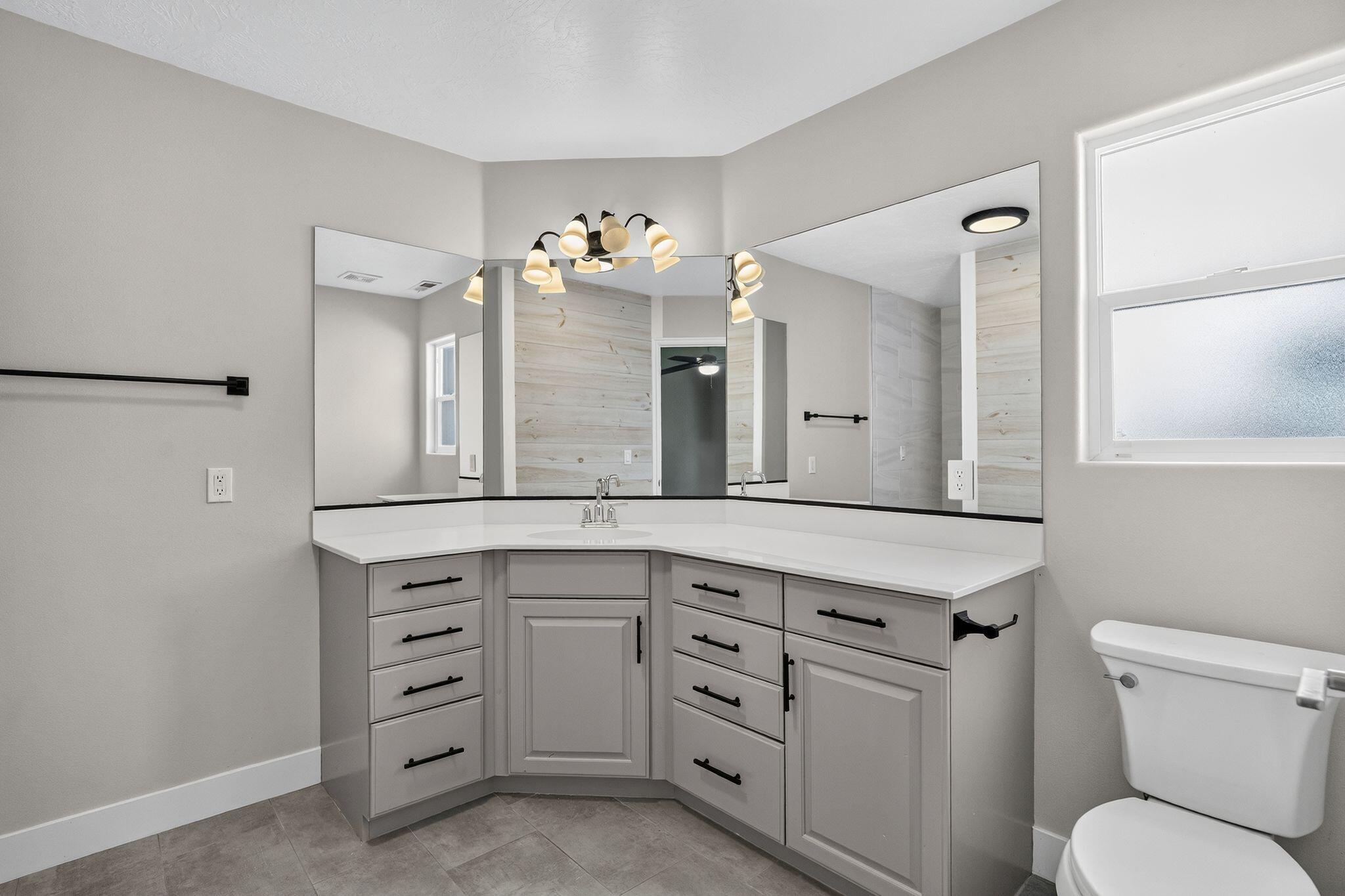 SPRINGFIELD TH - Residential