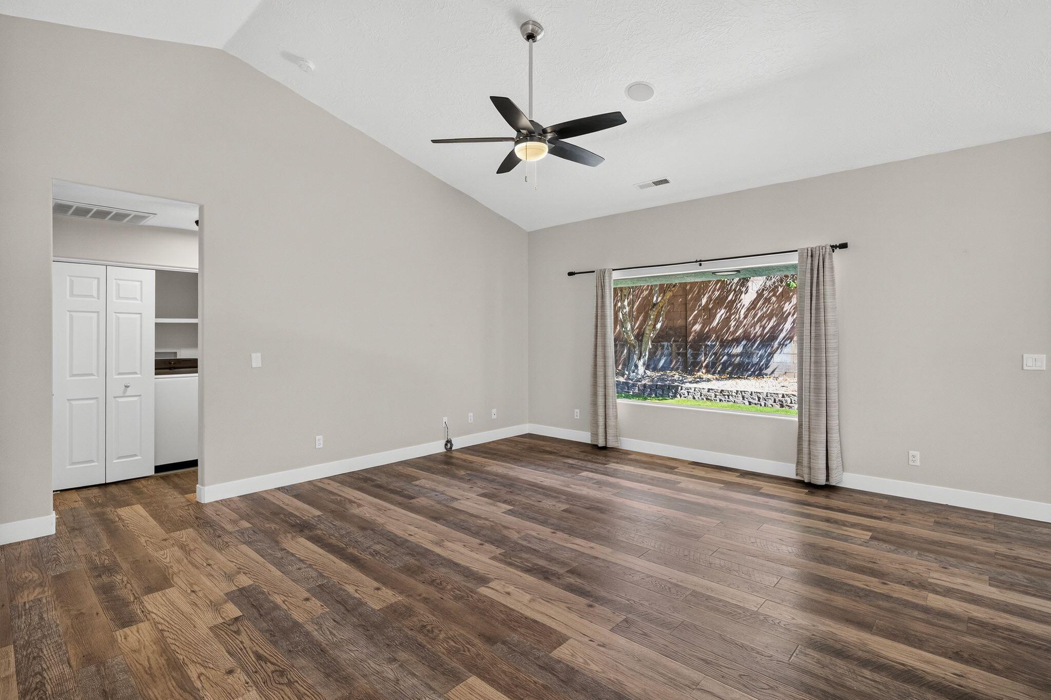 SPRINGFIELD TH - Residential