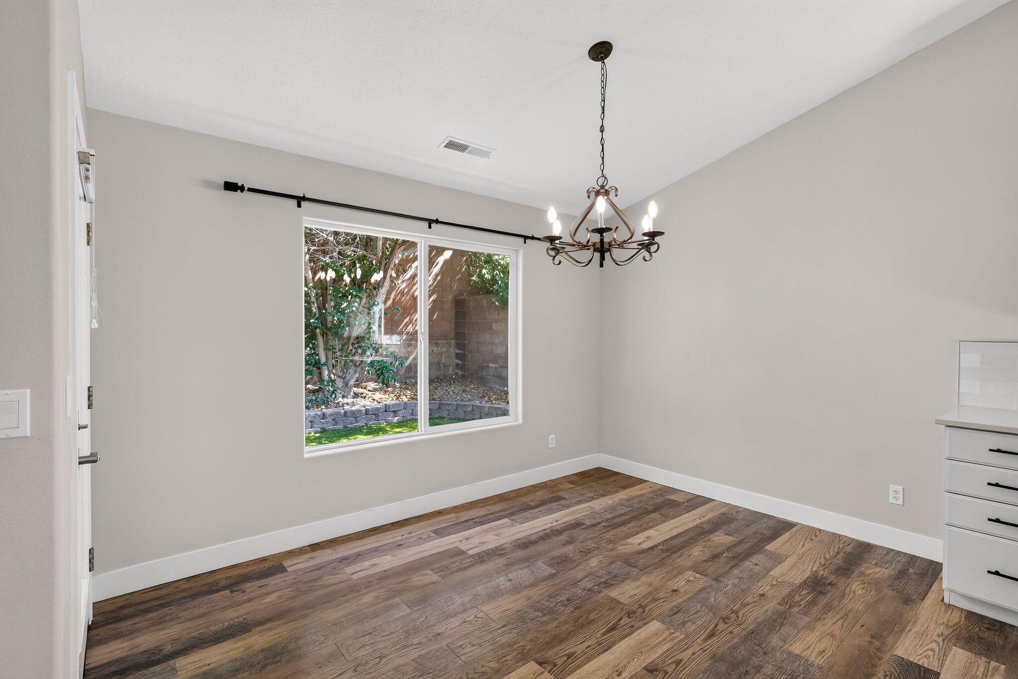 SPRINGFIELD TH - Residential
