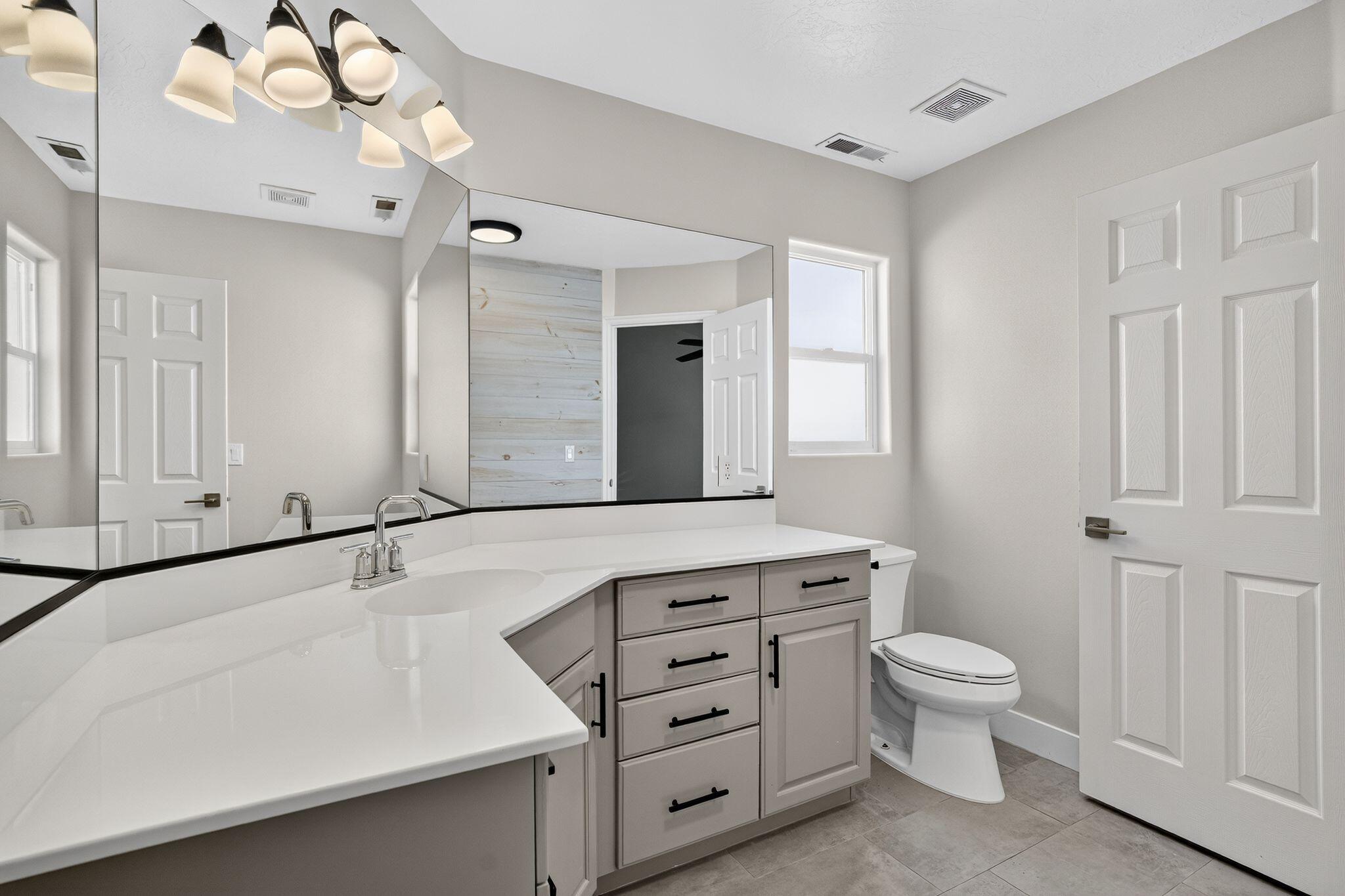 SPRINGFIELD TH - Residential