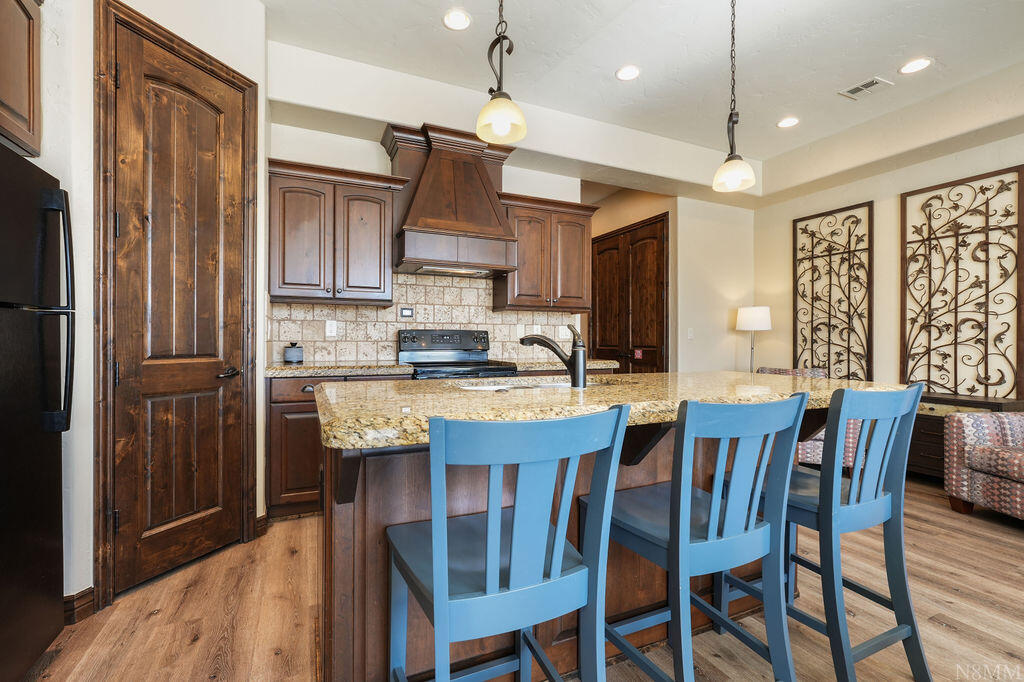 CORAL RIDGE TOWNHOMES - Residential