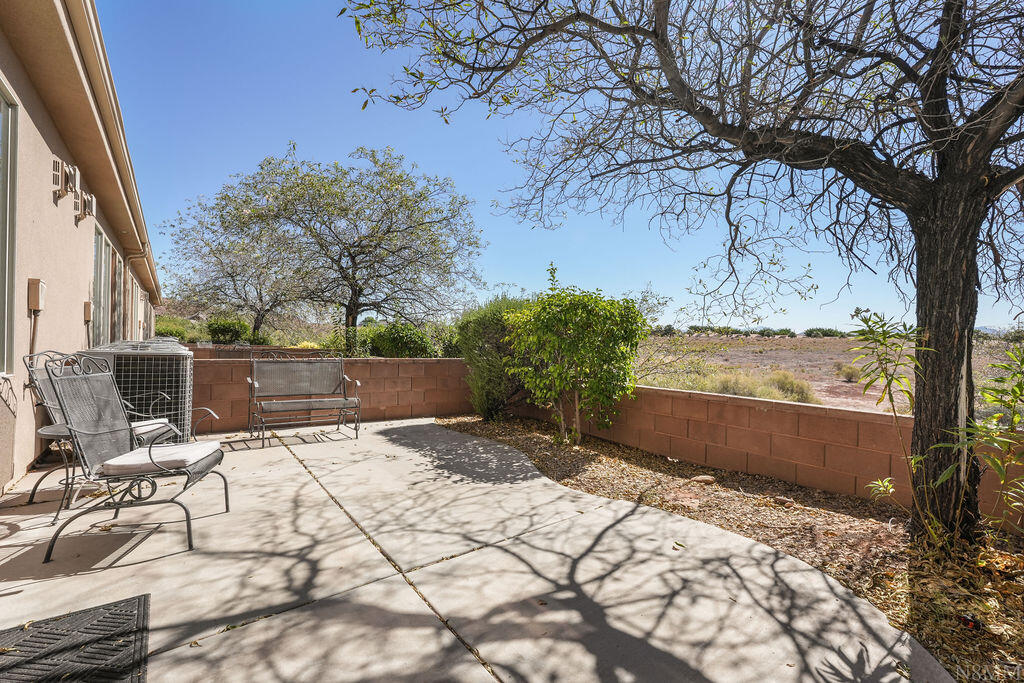 CORAL RIDGE TOWNHOMES - Residential