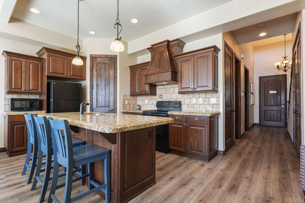 CORAL RIDGE TOWNHOMES - Residential