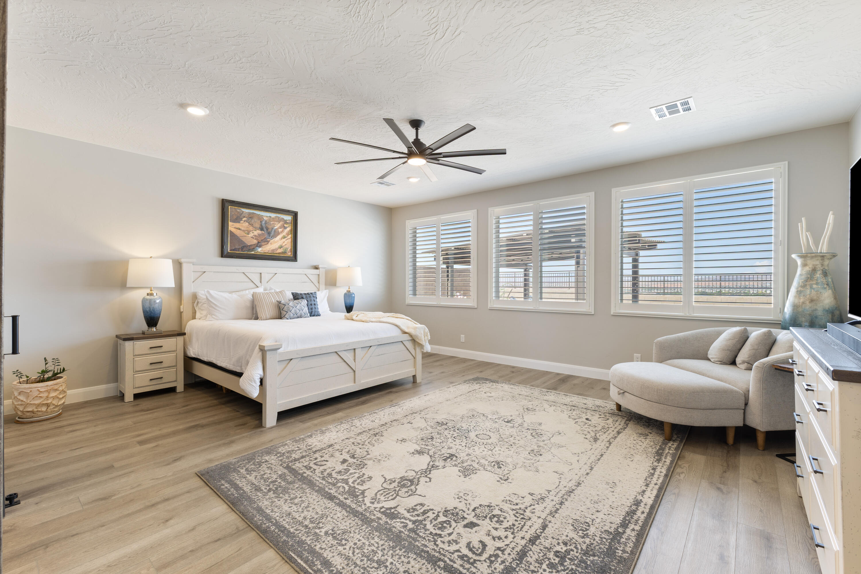 VIEWS AT CORAL CANYON - Residential