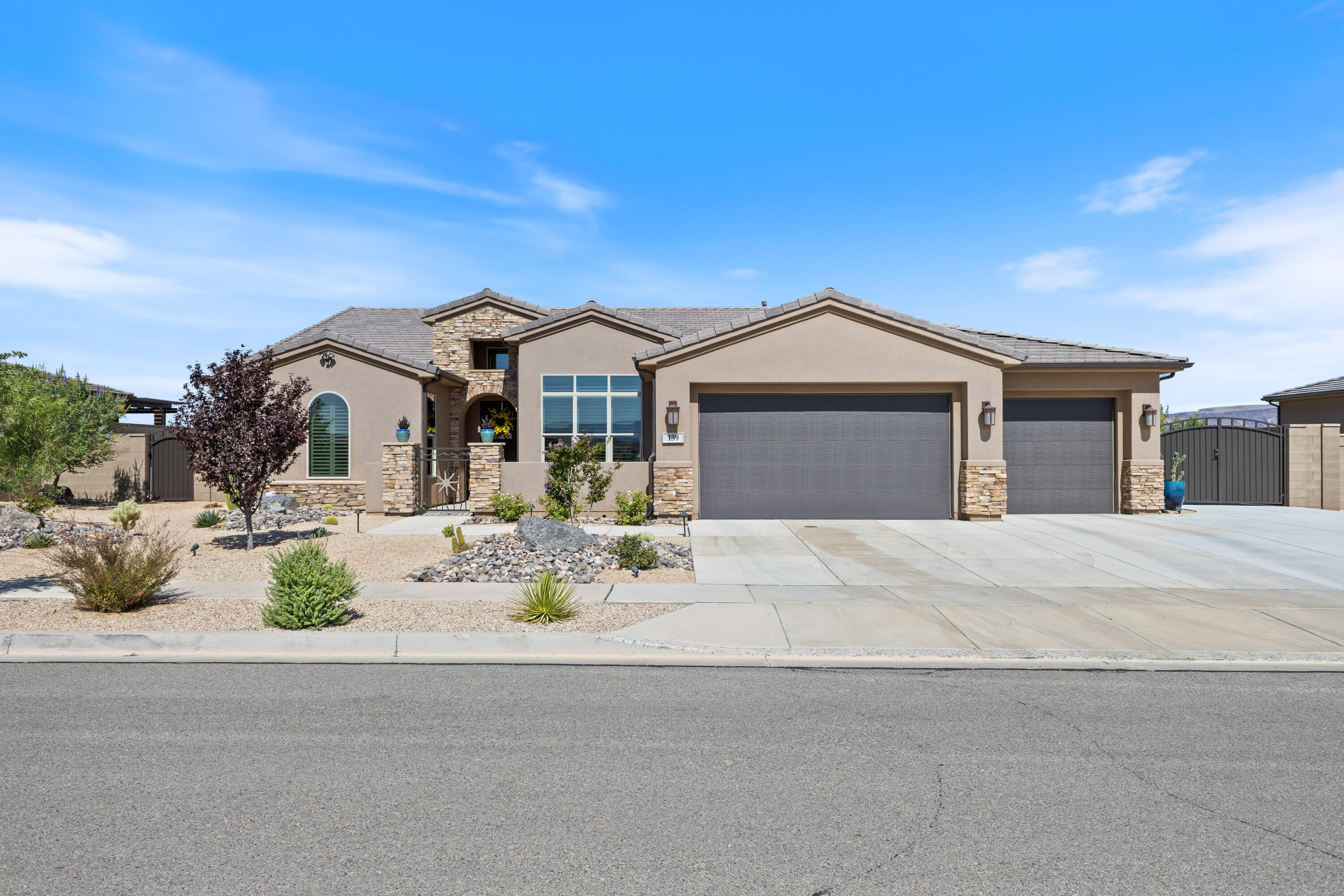 VIEWS AT CORAL CANYON - Residential
