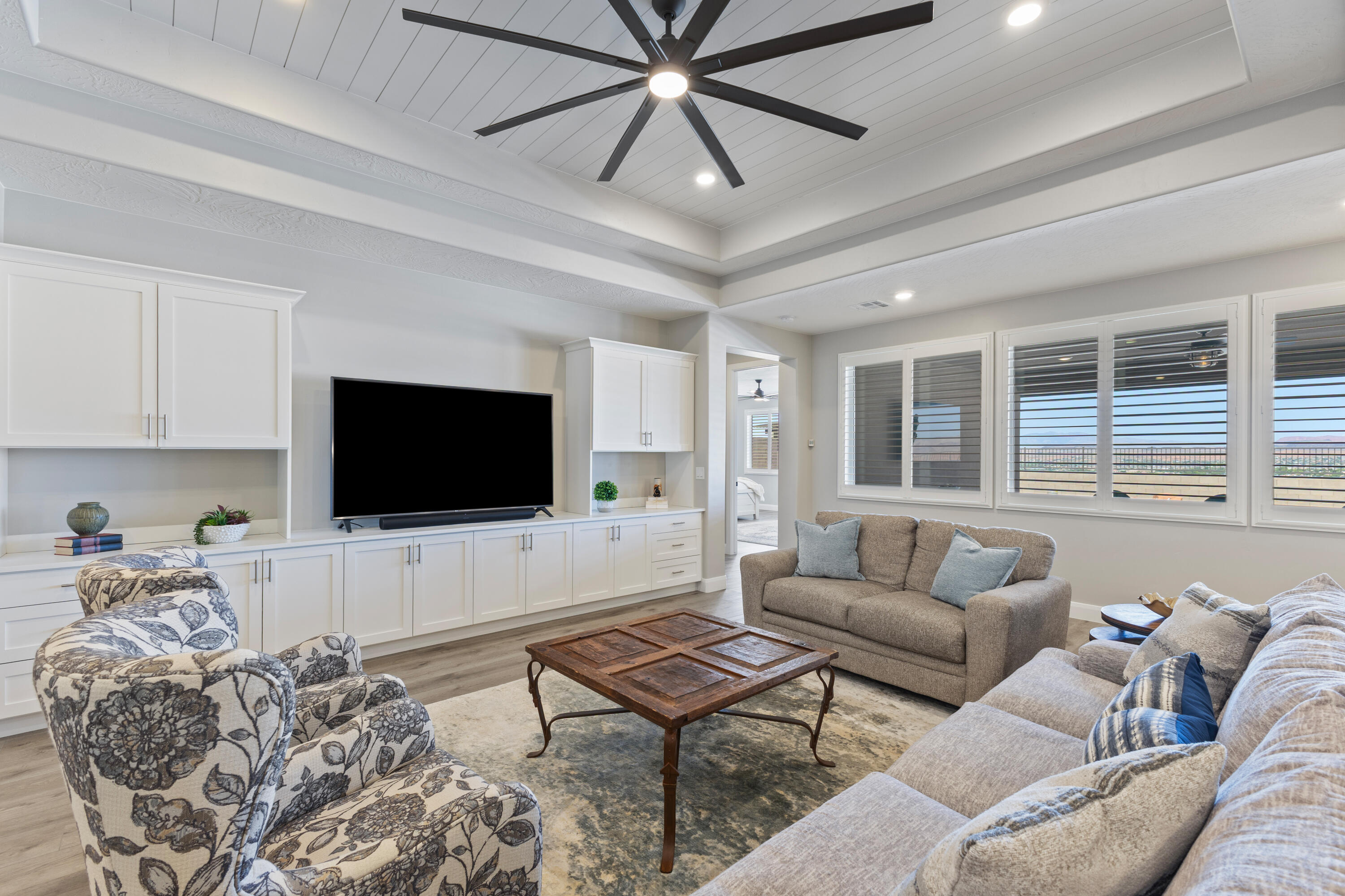 VIEWS AT CORAL CANYON - Residential