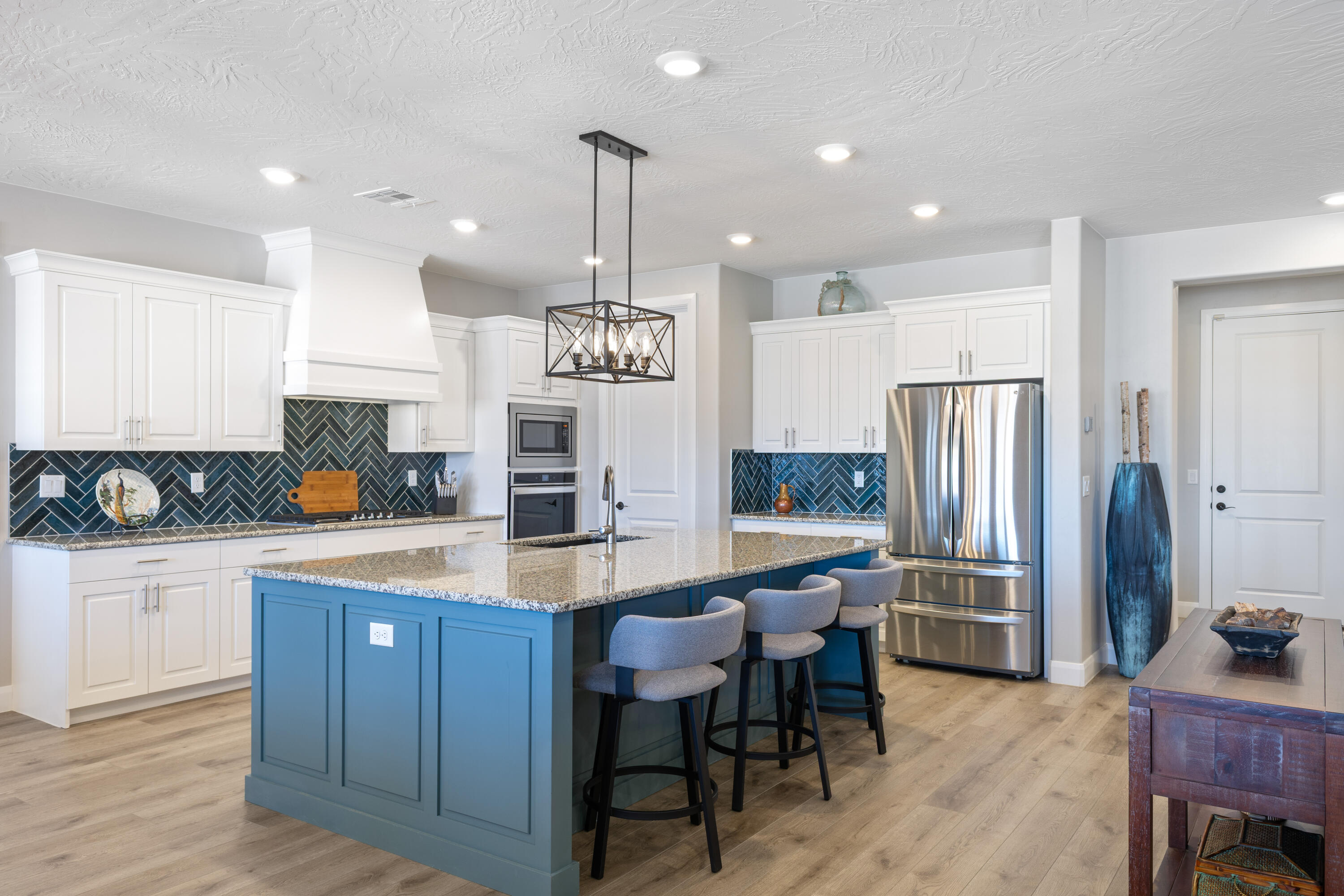 VIEWS AT CORAL CANYON - Residential