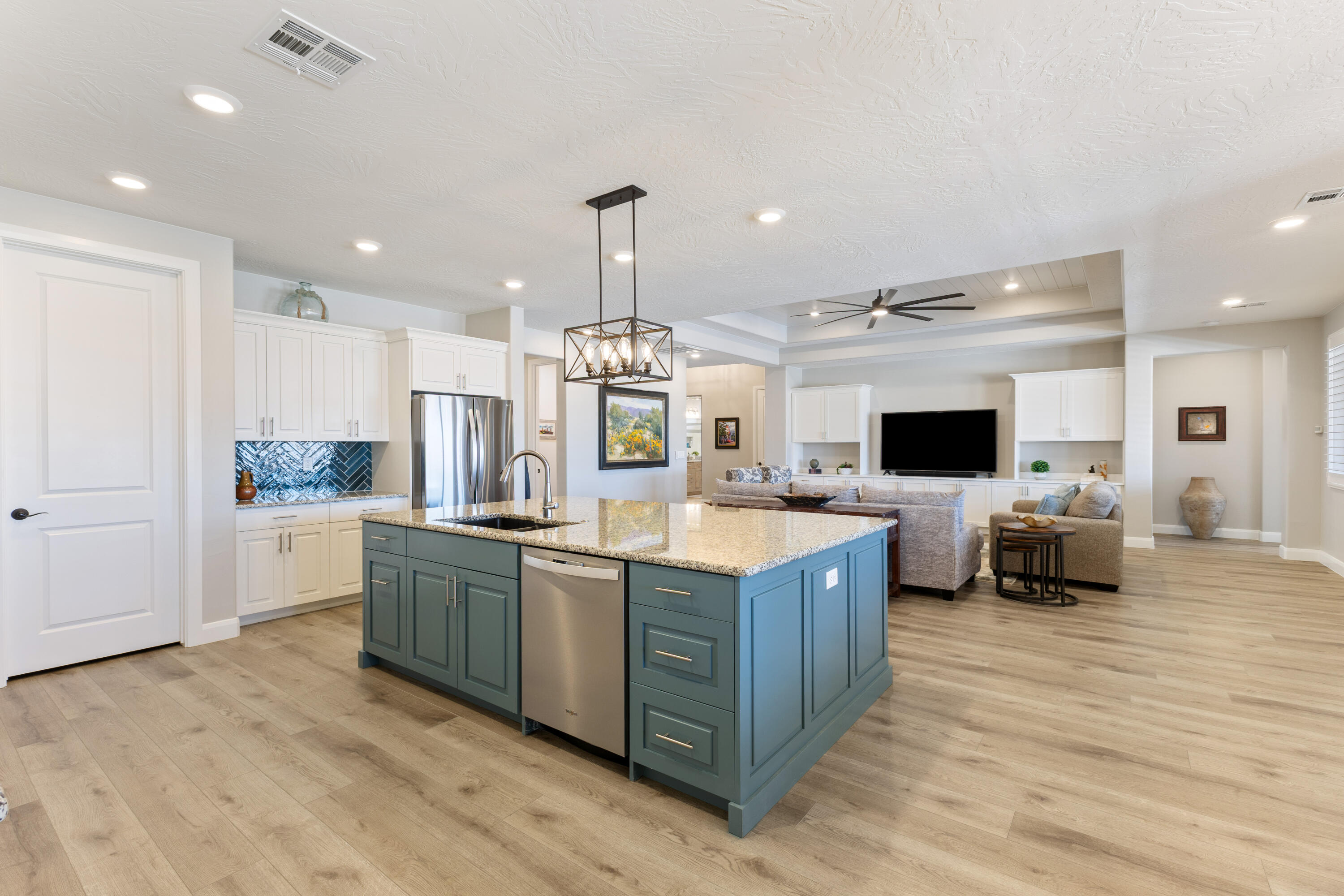 VIEWS AT CORAL CANYON - Residential