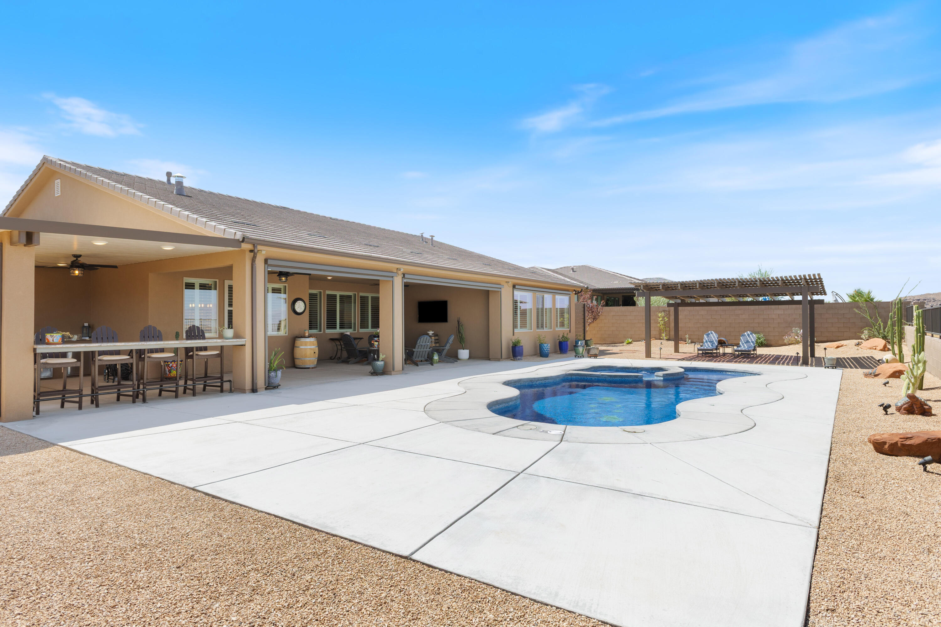 VIEWS AT CORAL CANYON - Residential